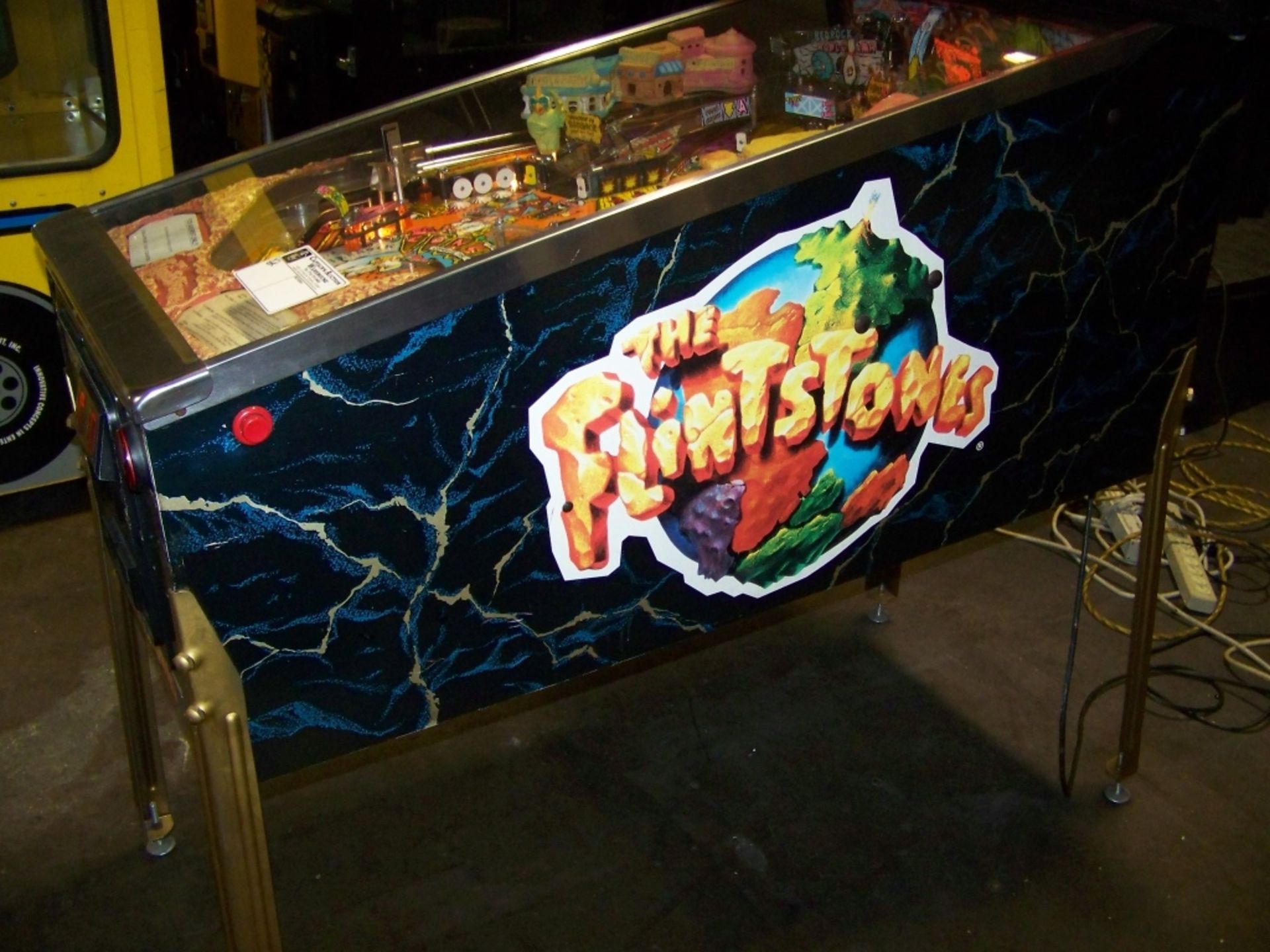 FLINSTONES THE MOVIE PINBALL MACHINE WILLIAMS 1994 Item is in used condition. Evidence of wear and - Image 4 of 11