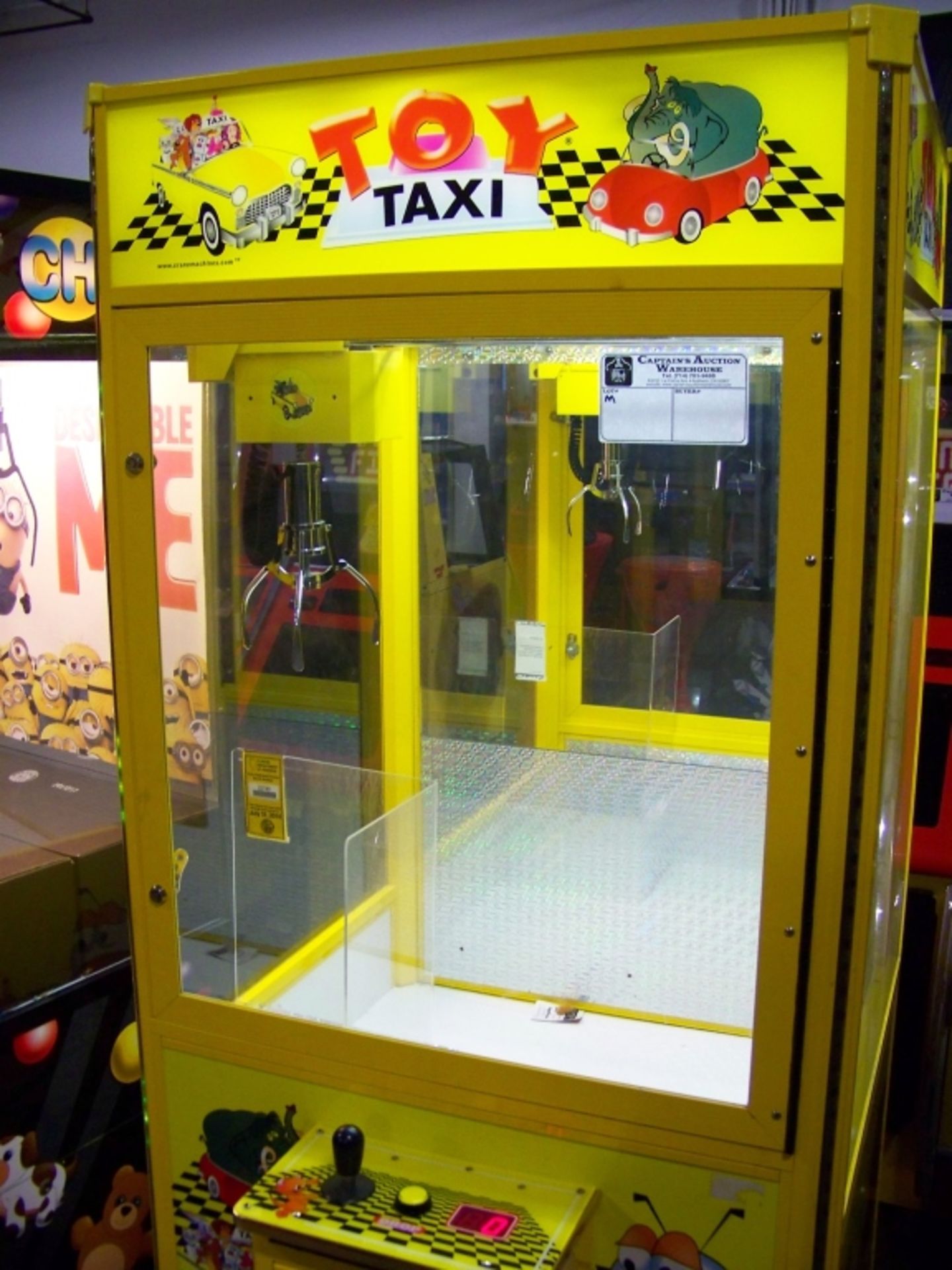 30"" TOY TAXI PLUSH CLAW CRANE MACHINE Item is in used condition. Evidence of wear and commercial - Image 2 of 4
