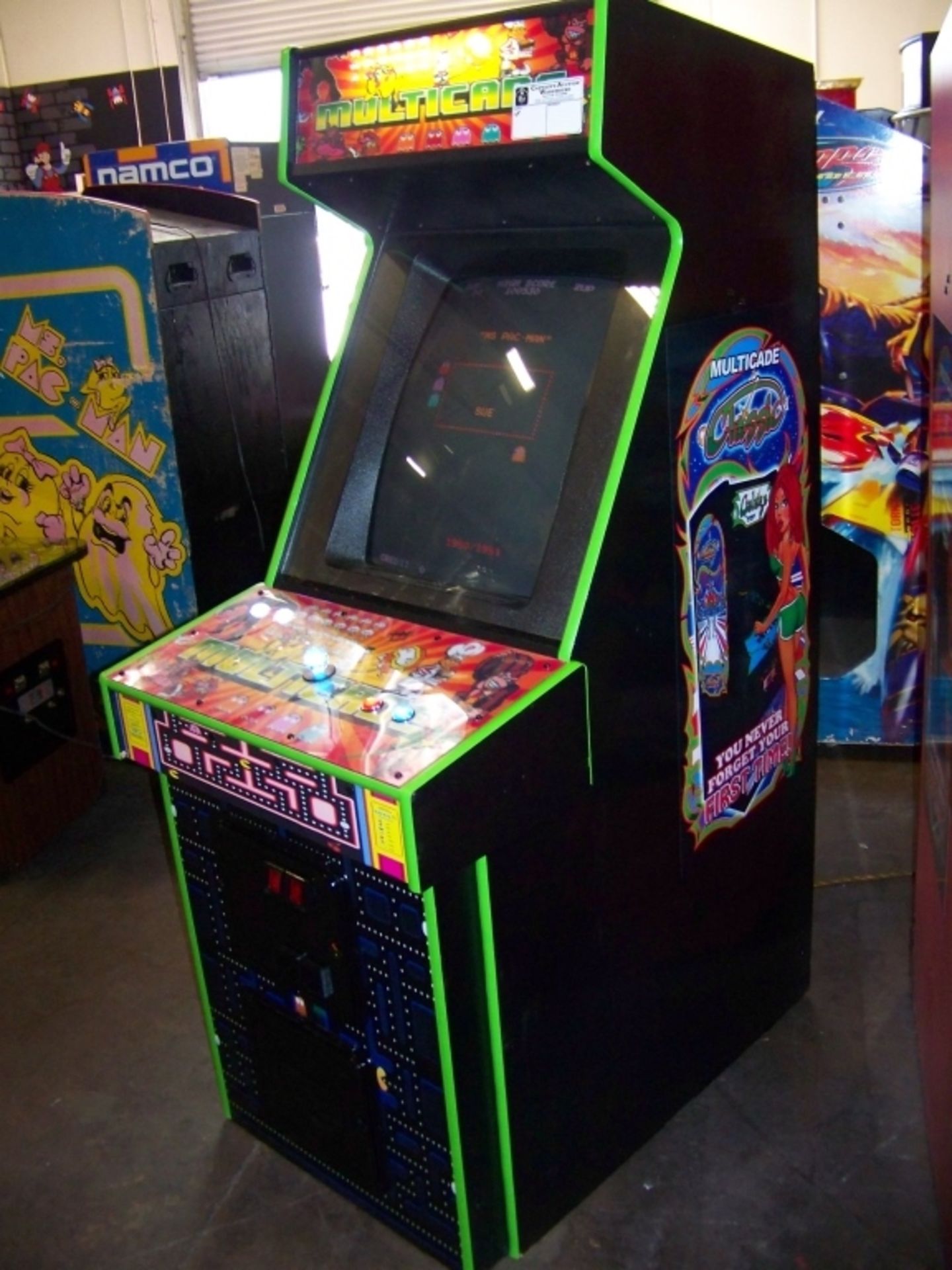 60 IN 1 MULTICADE UPRIGHT ARCADE GAME Item is in used condition. Evidence of wear and commercial - Image 5 of 7