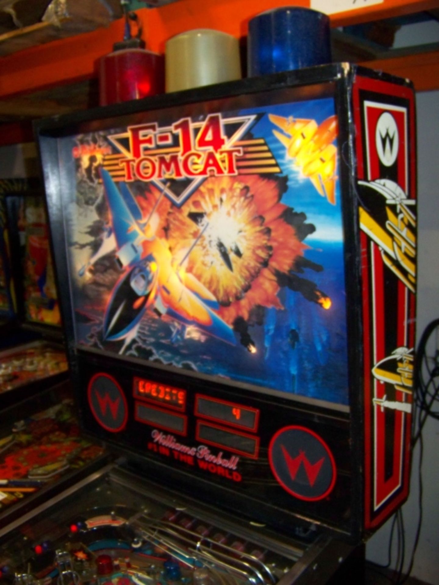 F-14 TOMCAT PINBALL MACHINE WILLIAMS 1987 Item is in used condition. Evidence of wear and commercial - Image 9 of 9