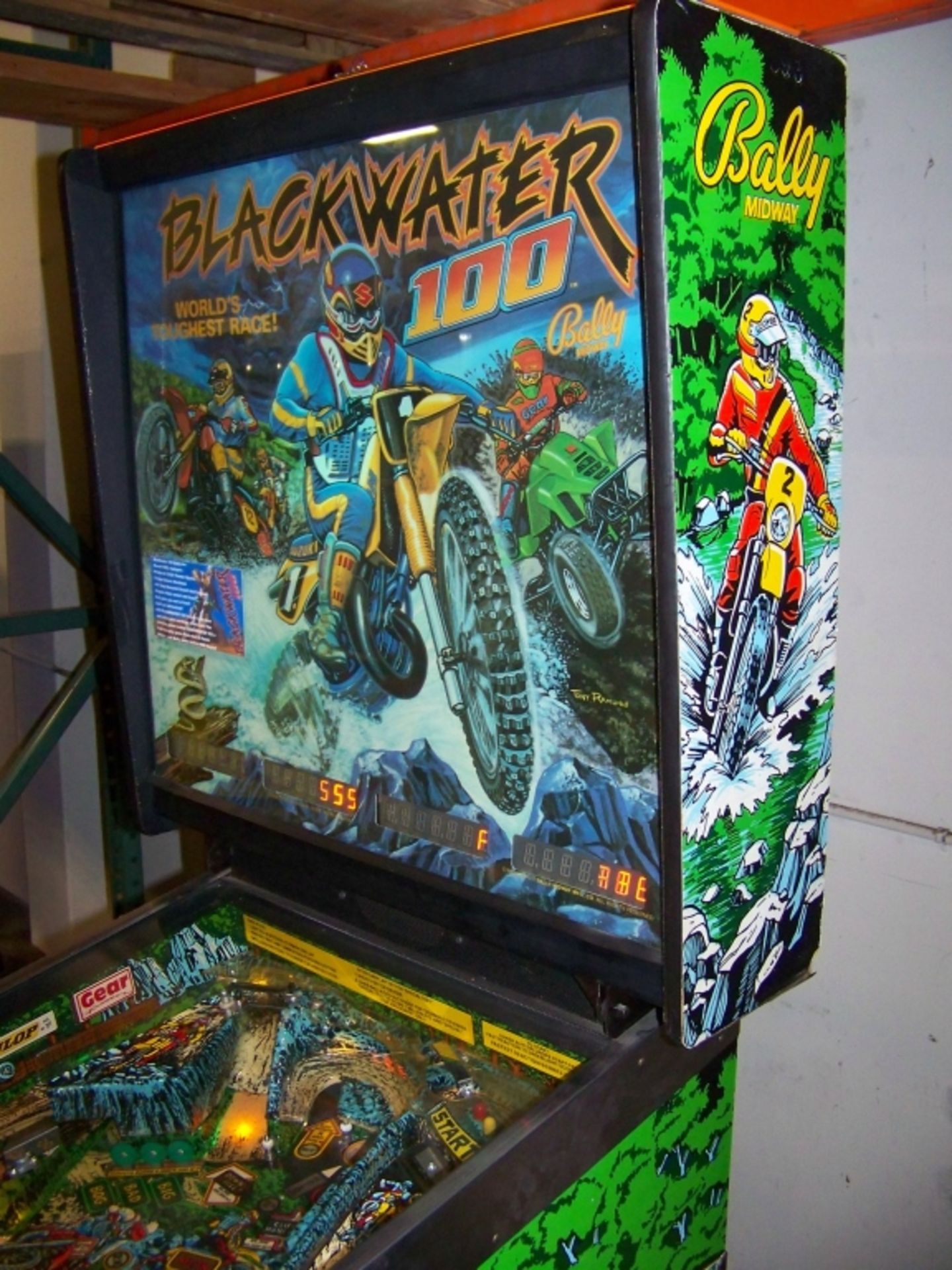 BLACKWATER 100 PINBALL MACHINE BALLY 1988 Item is in used condition. Evidence of wear and commercial - Image 7 of 10