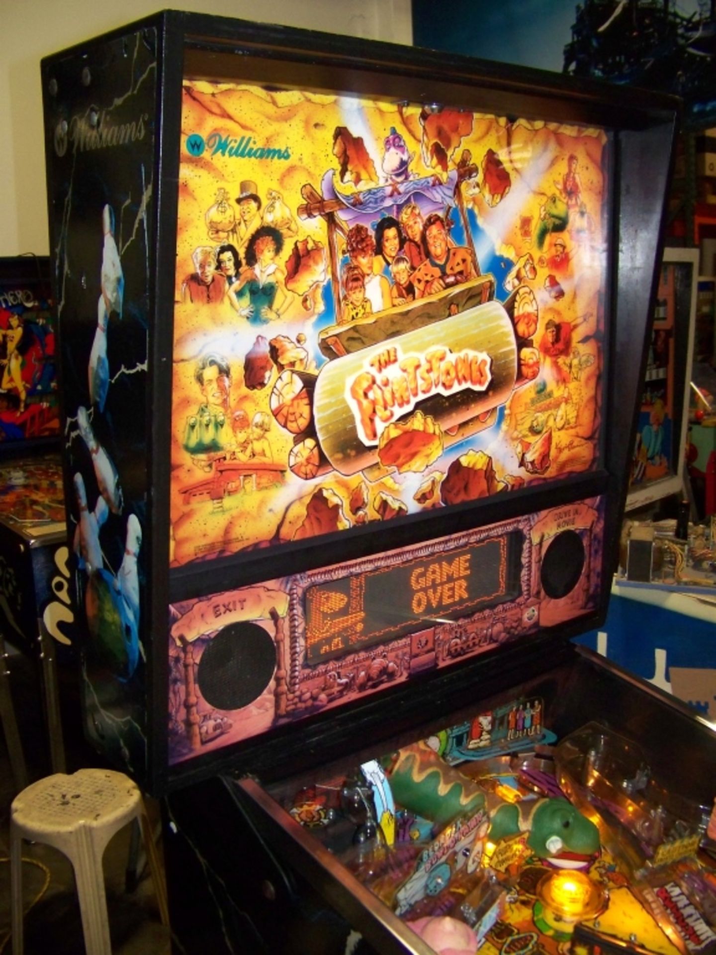 FLINSTONES THE MOVIE PINBALL MACHINE WILLIAMS 1994 Item is in used condition. Evidence of wear and - Image 8 of 11