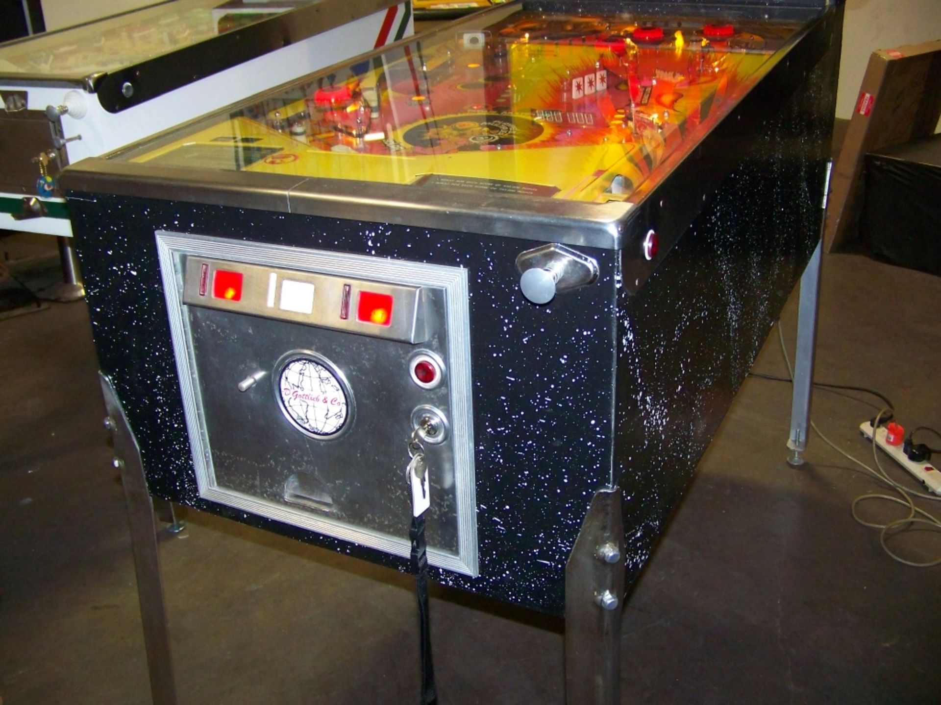 ECLIPSE PINBALL MACHINE RARE GOTTLIEB TITLE 1982 Item is in used condition. Evidence of wear and - Image 10 of 11