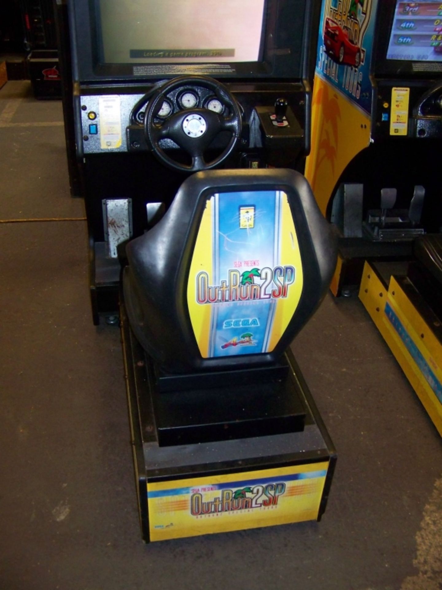 OUTRUN 2 SPECIAL EDITION RACING ARCADE GAME SEGA Item is in used condition. Evidence of wear and - Image 3 of 9