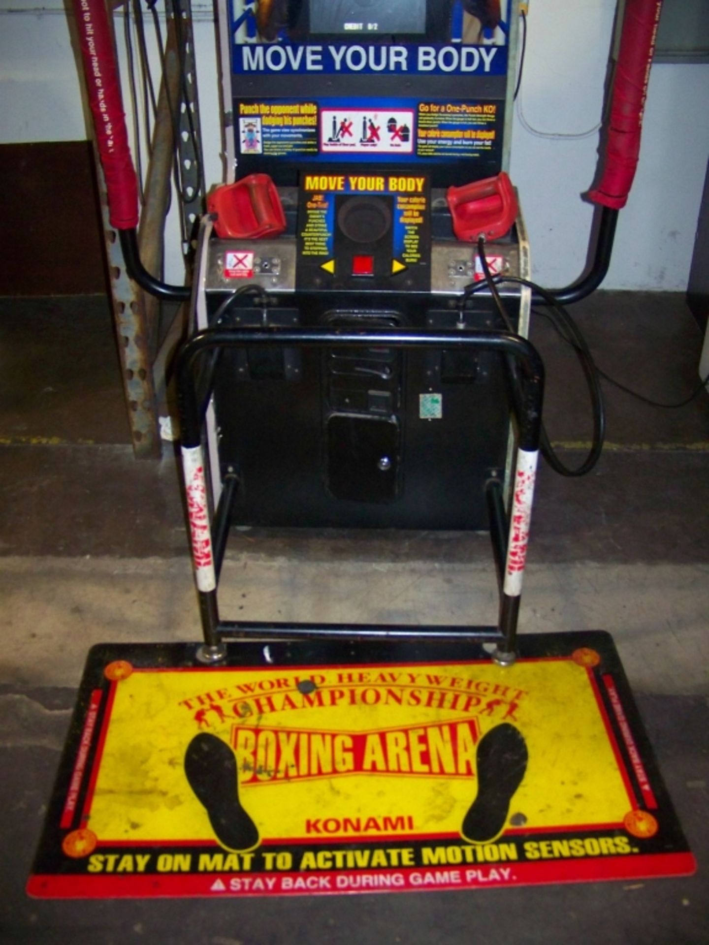MOCAP BOXING SPORTS ARCADE GAME KONAMI Item is in used condition. Evidence of wear and commercial - Image 5 of 7