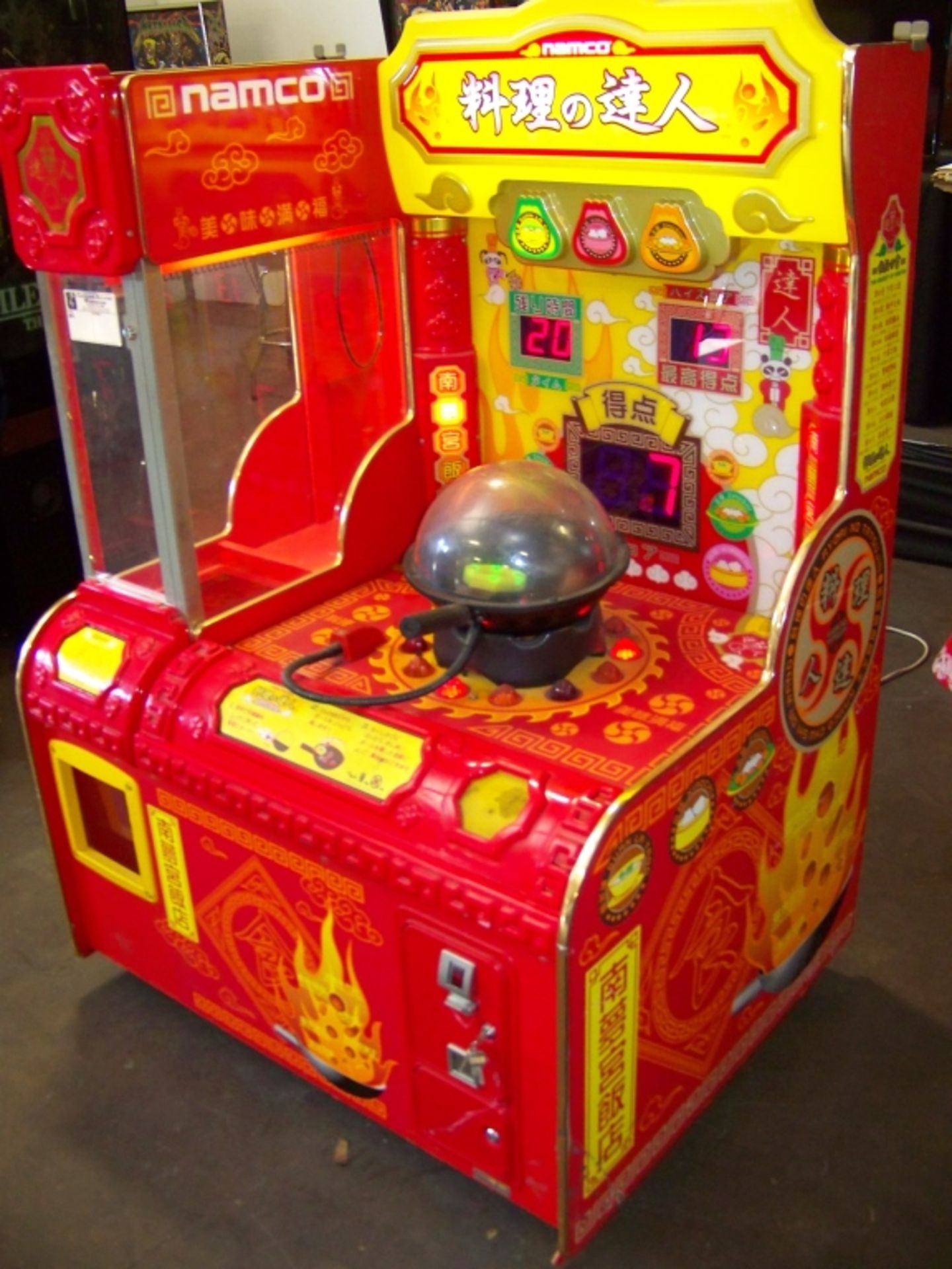 MASTER CHEF PRIZE REDEMPTION ARCADE GAME NAMCO Item is in used condition. Evidence of wear and - Image 8 of 8