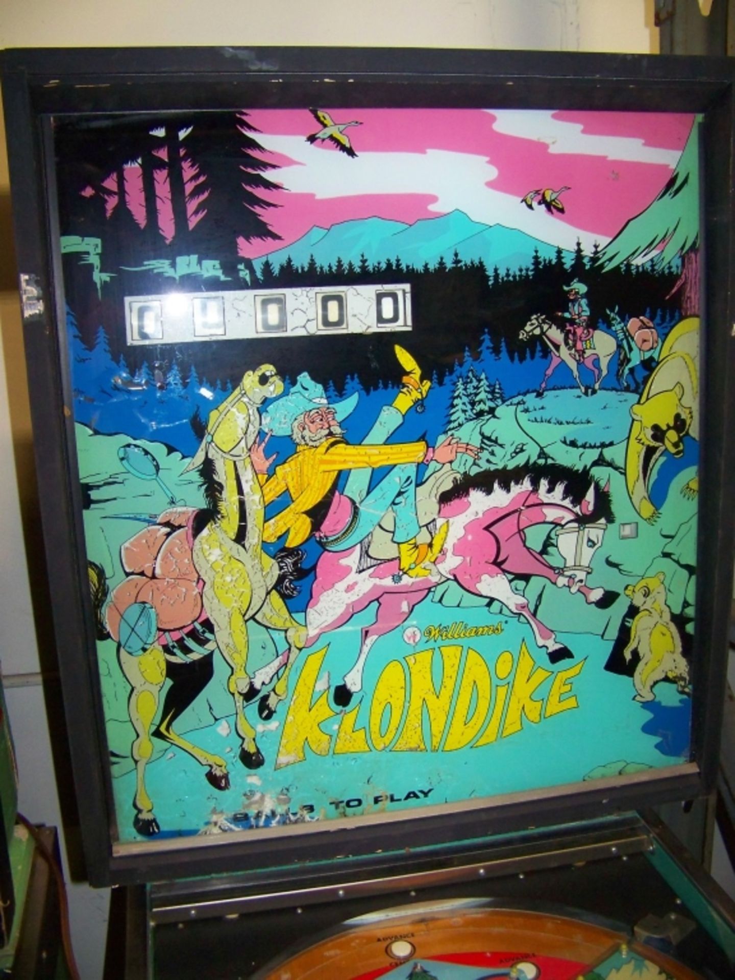 KLONDIKE PINBALL MACHINE WILLIAMS 1971 Item is in used condition. Evidence of wear and commercial