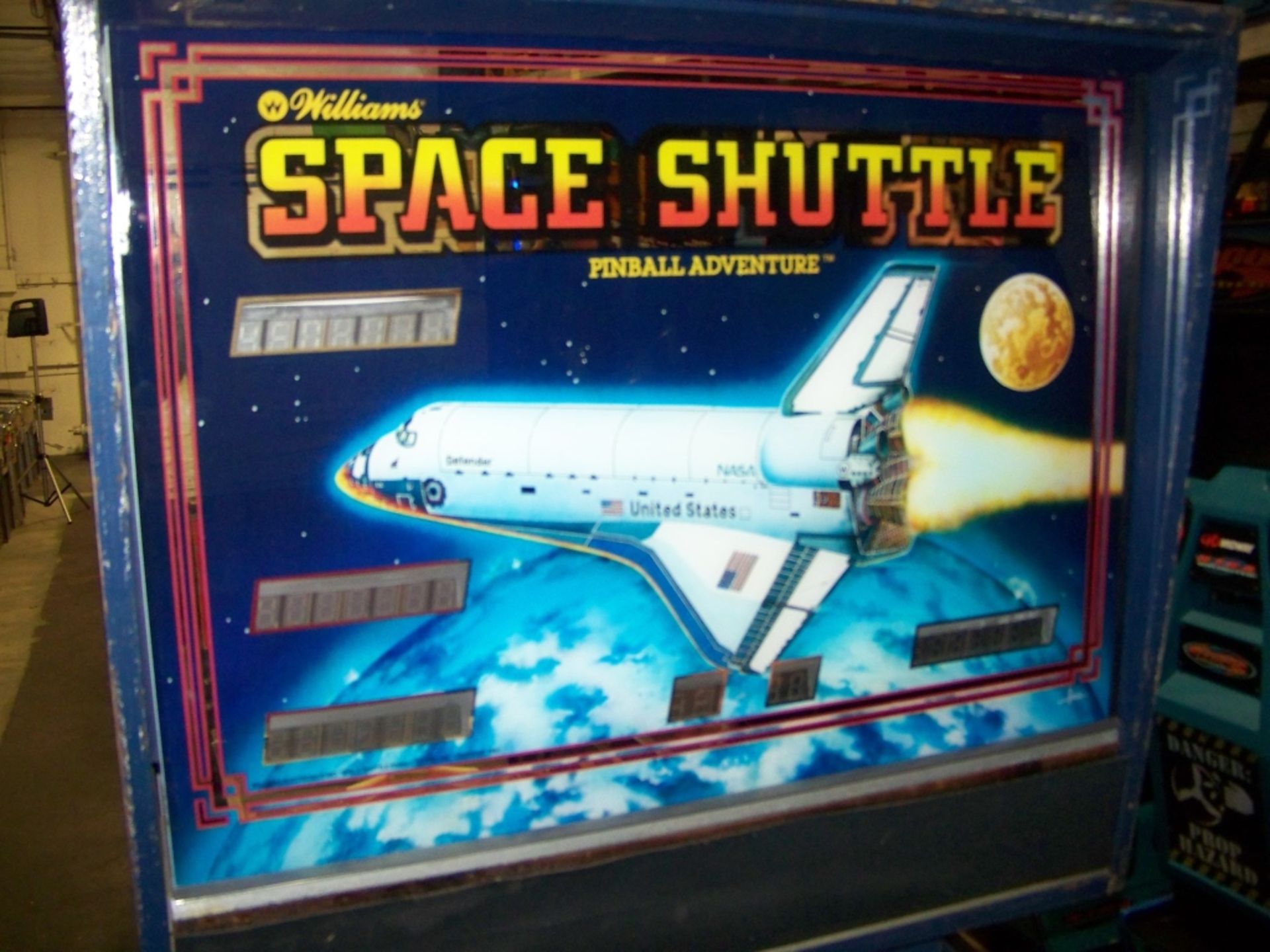 SPACE SHUTTLE PINBALL MACHINE PROJECT WILLIAMS Item is in used condition. Evidence of wear and - Image 3 of 6