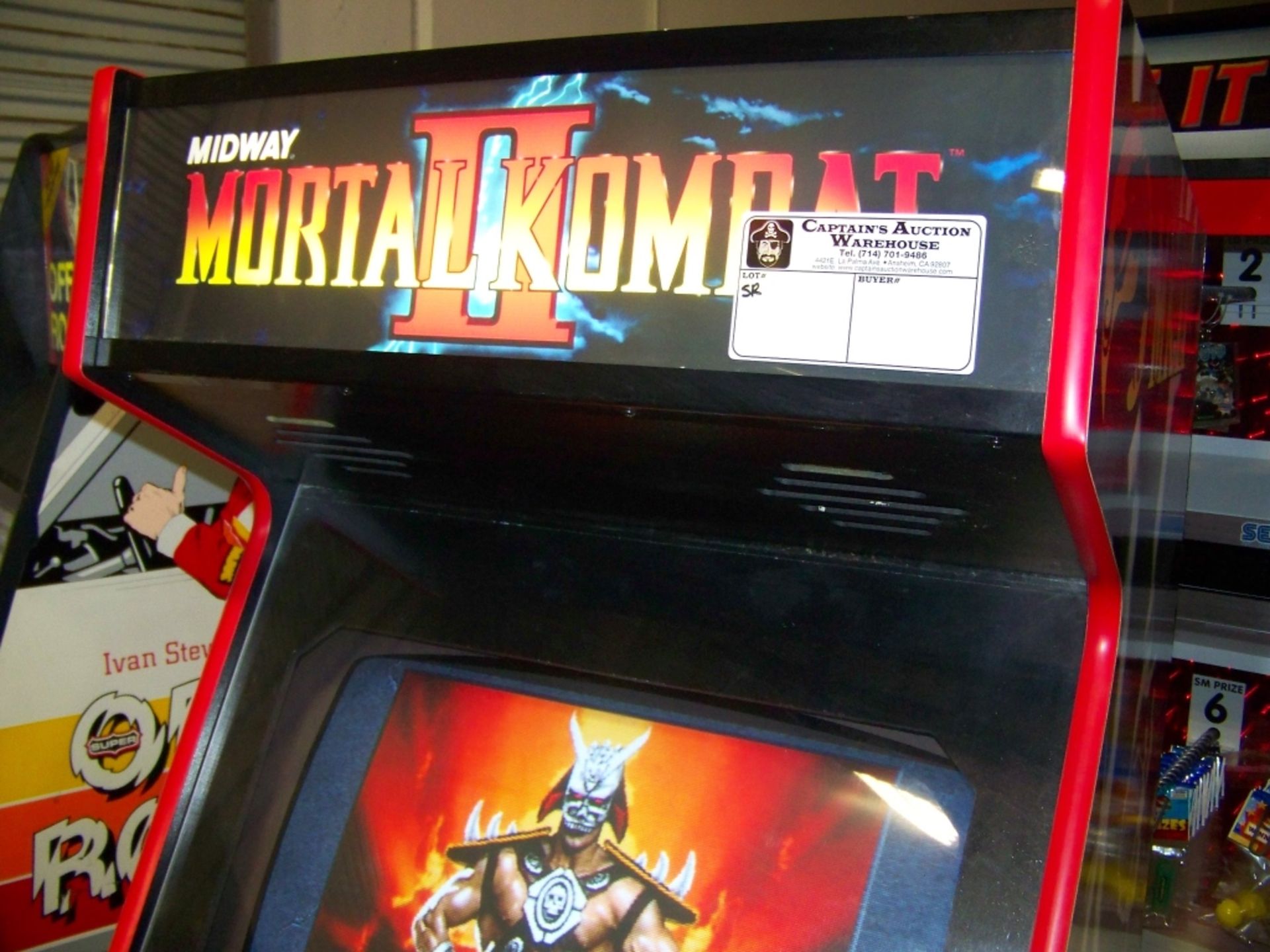 MORTAL KOMBAT II ARCADE GAME MIDWAY Item is in used condition. Evidence of wear and commercial - Image 4 of 8