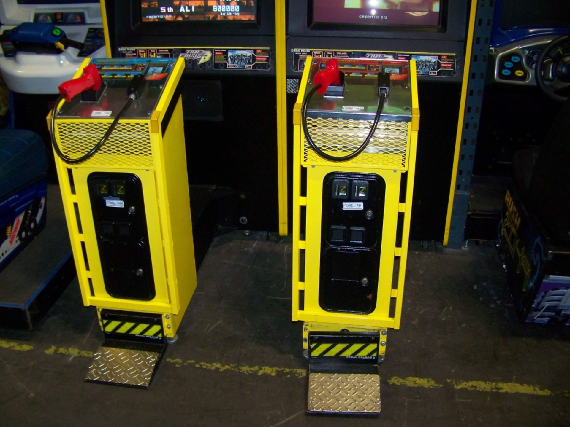 TIME CRISIS 3 TWIN SHOOTER ARCADE GAME NAMCO Item is in used condition. Evidence of wear and - Image 5 of 5