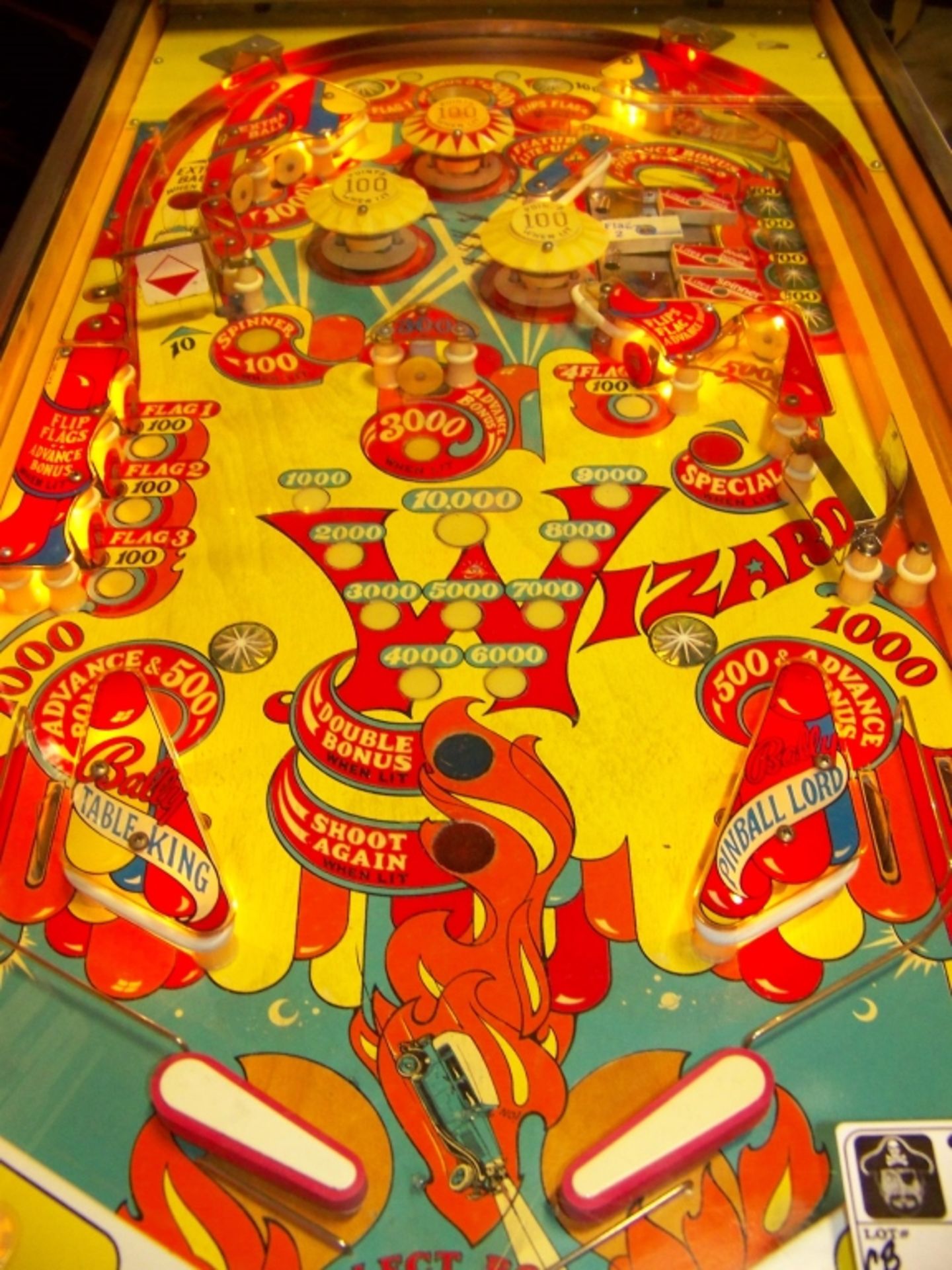 WIZARD! PINBALL MACHINE BALLY E.M. 1975 Item is in used condition. Evidence of wear and commercial - Image 7 of 10