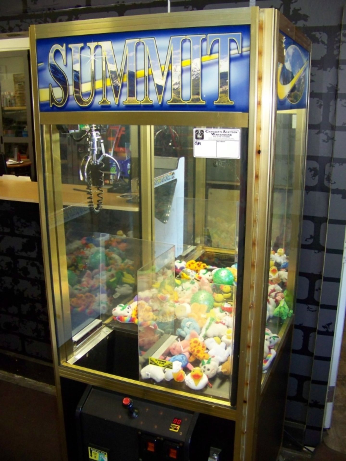 30"" ELAUT SUMMIT PLUSH CLAW CRANE MACHINE Item is in used condition. Evidence of wear and - Image 2 of 3