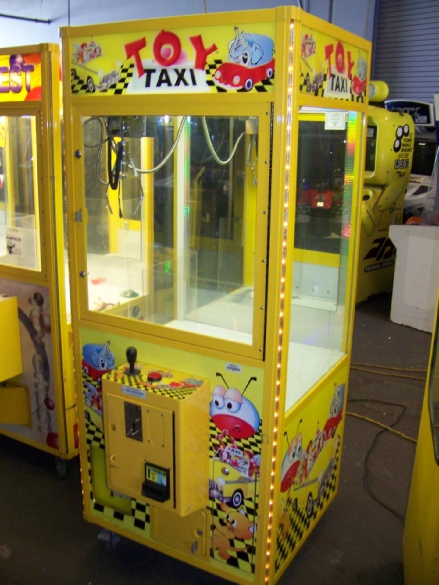 30"" TOY TAXI PLUSH CLAW CRANE MACHINE Item is in used condition. Evidence of wear and commercial - Image 3 of 4