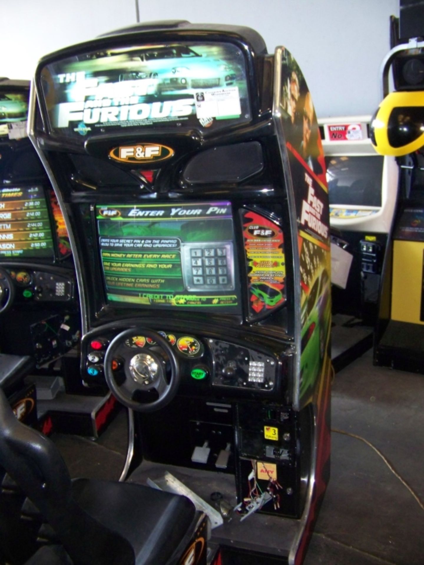 THE FAST AND FURIOUS RACING ARCADE GAME SE - Image 2 of 5