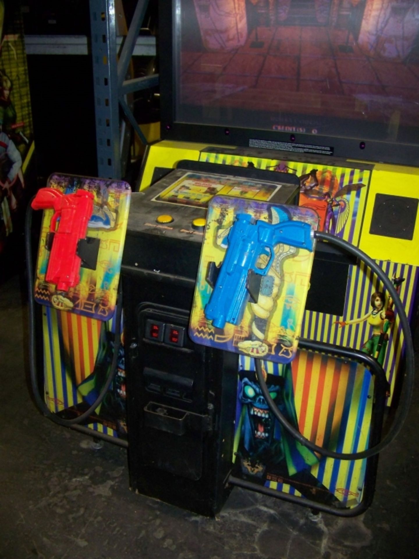 THE MAZE OF KINGS DX 50" SHOOTER ARCADE GAME SEGA - Image 6 of 8