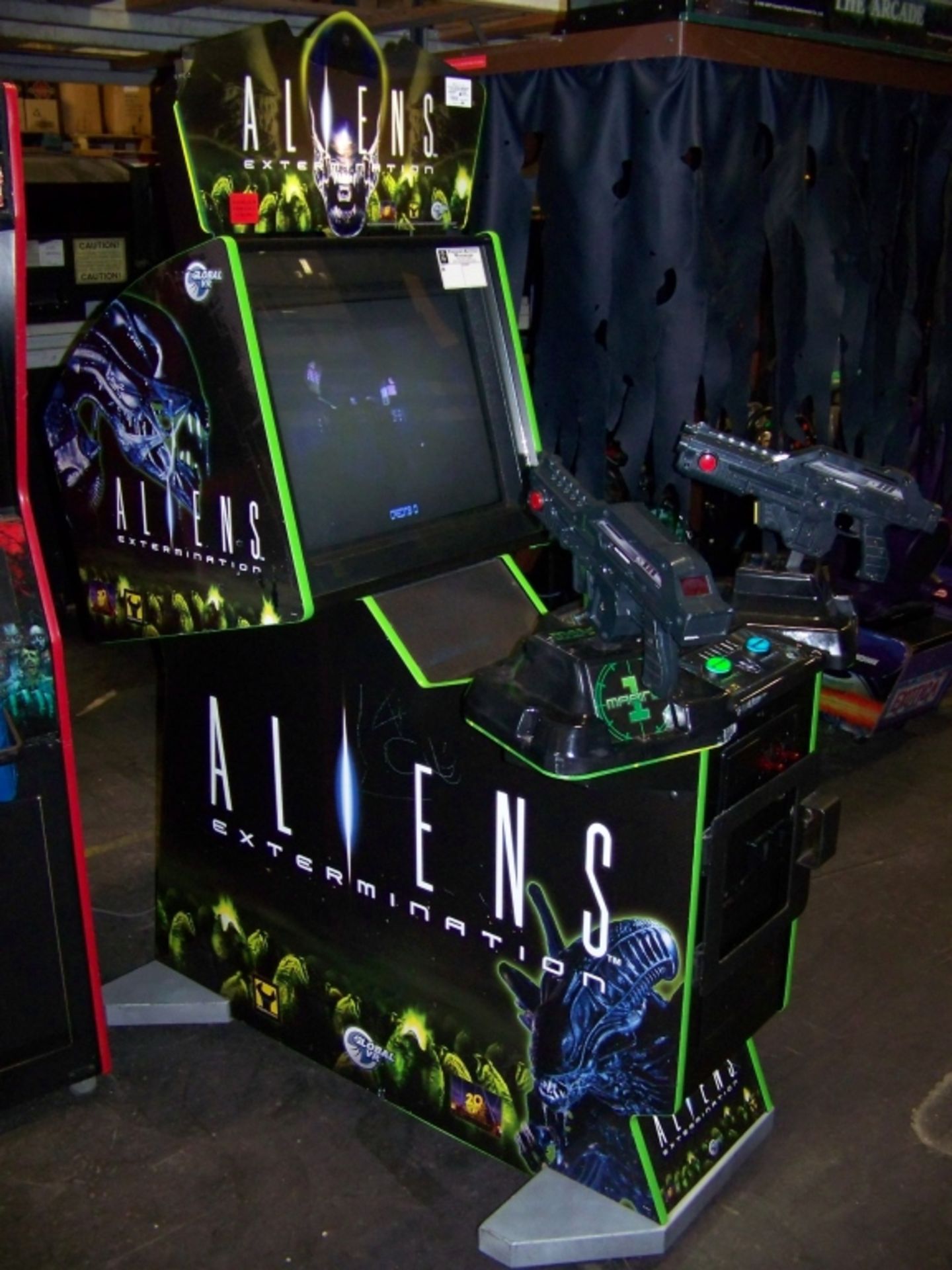 ALIENS EXTERMINATION FIXED GUN SHOOTER ARCADE GAME - Image 4 of 7