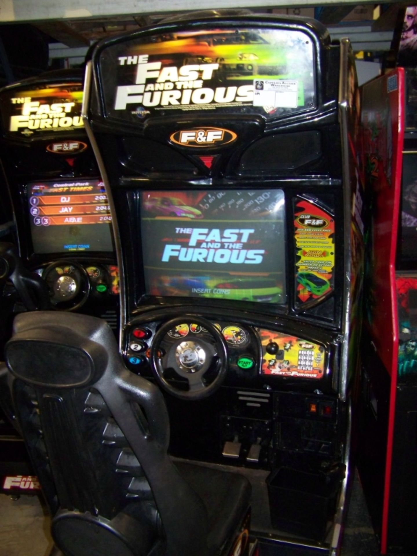 FAST AND FURIOUS SITDOWN DRIVER ARCADE GAME - Image 3 of 5