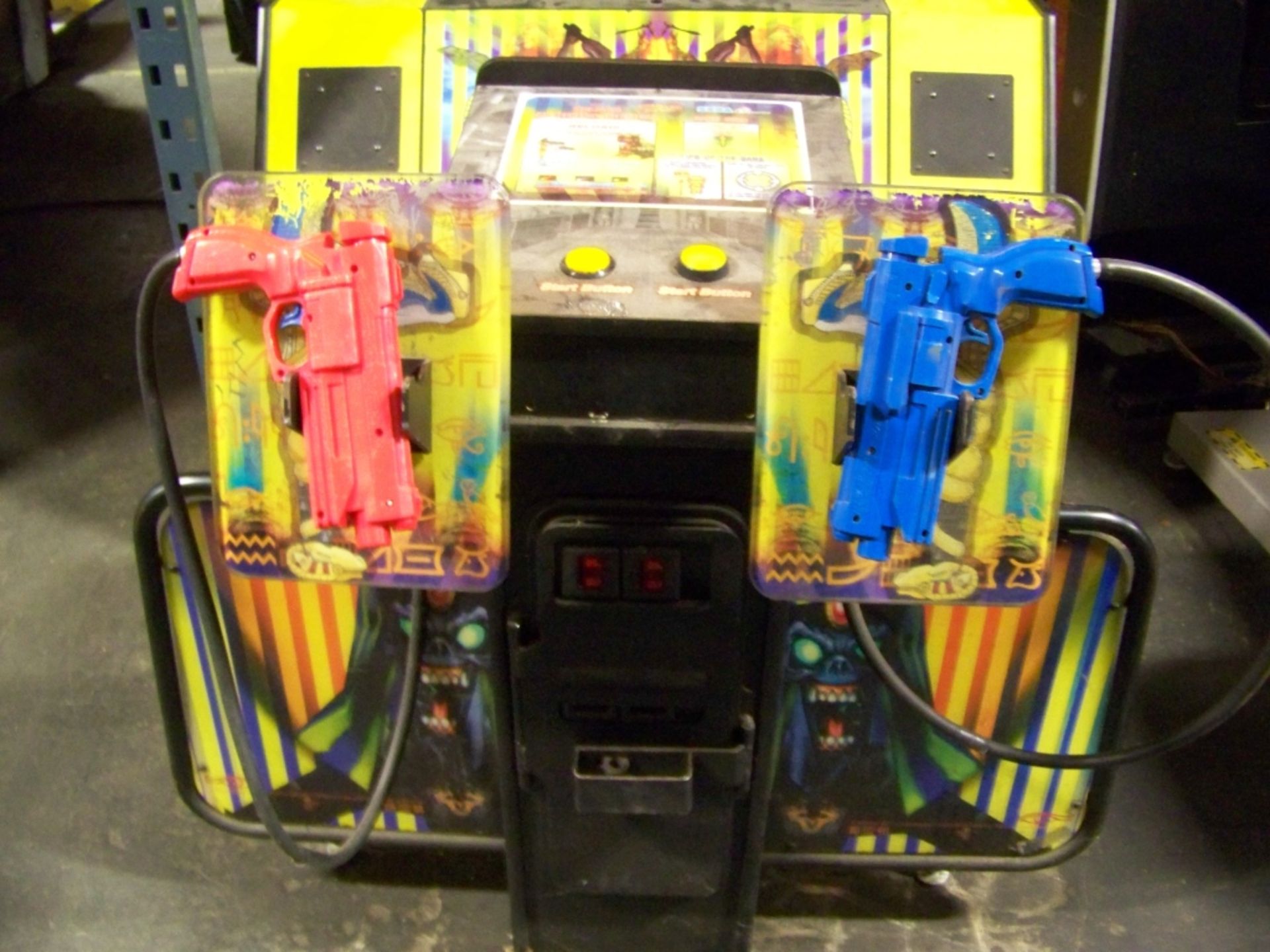 THE MAZE OF KINGS DX 50" SHOOTER ARCADE GAME SEGA - Image 3 of 8