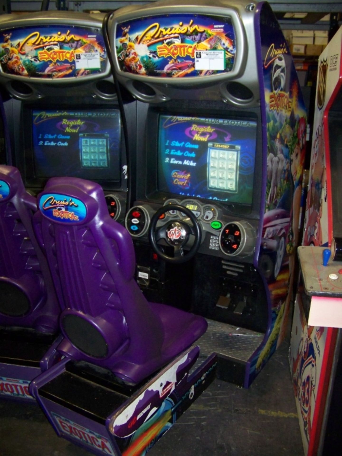 CRUISIN EXOTICA SITDOWN DRIVER ARCADE GAME