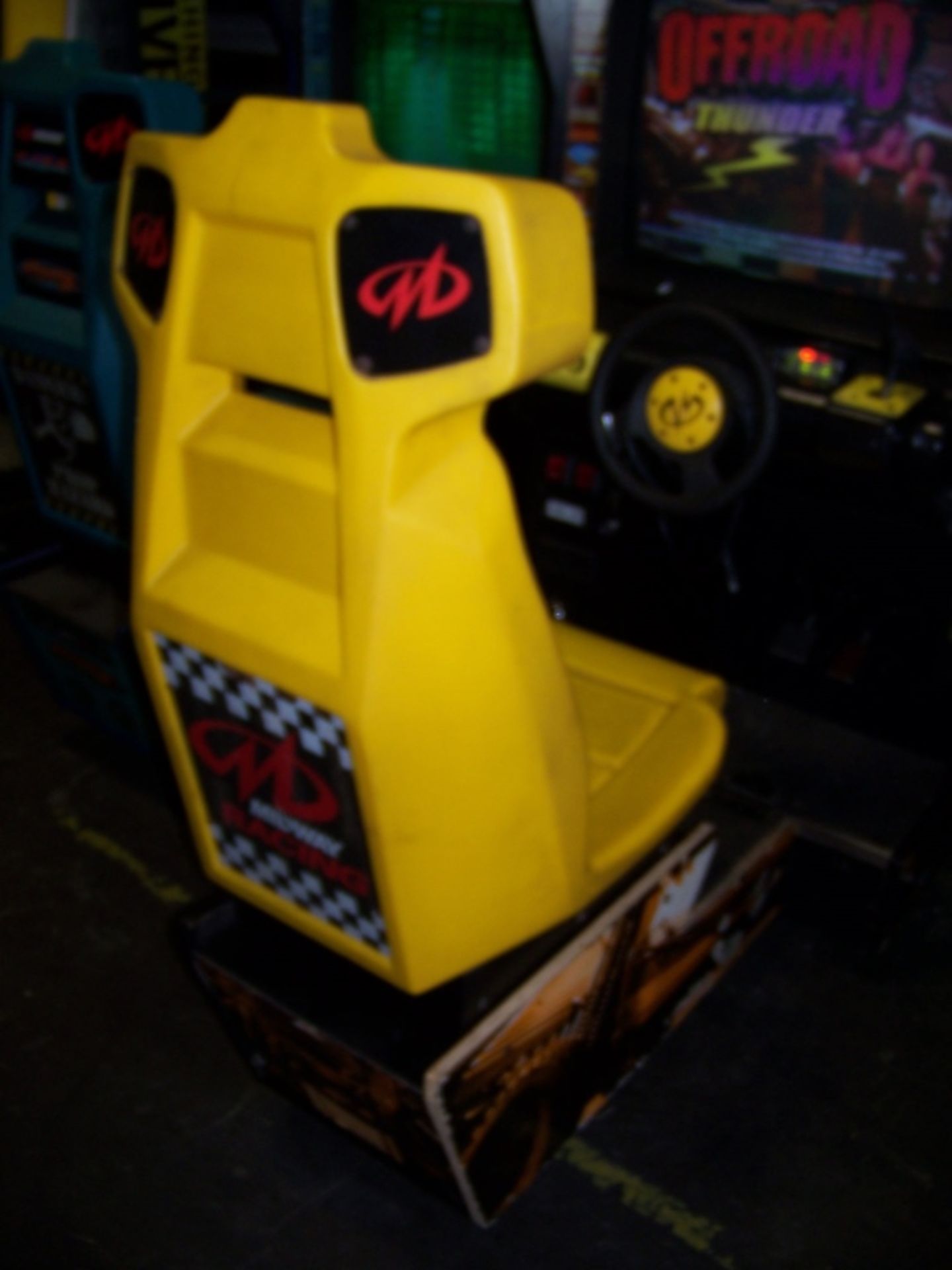 OFFROAD THUNDER RACING ARCADE GAME MIDWAY M - Image 4 of 5