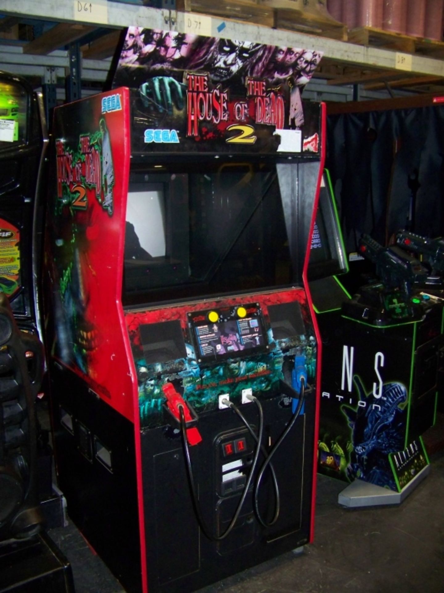 THE HOUSE OF THE DEAD 2 ZOMBIE ARCADE GAME SEGA