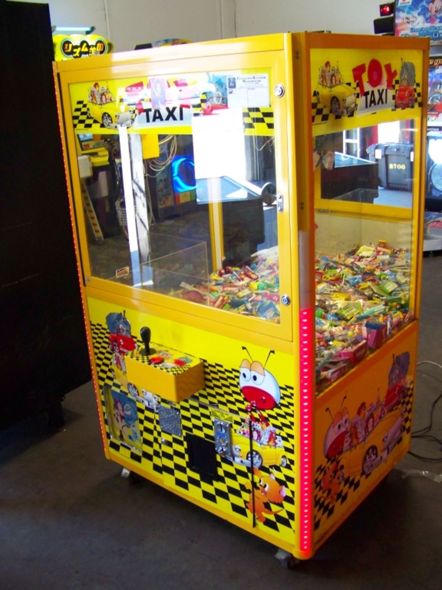 42" TOY TAXI MINI SIZE CANDY CLAW CRANE MACHINE - Image 3 of 4