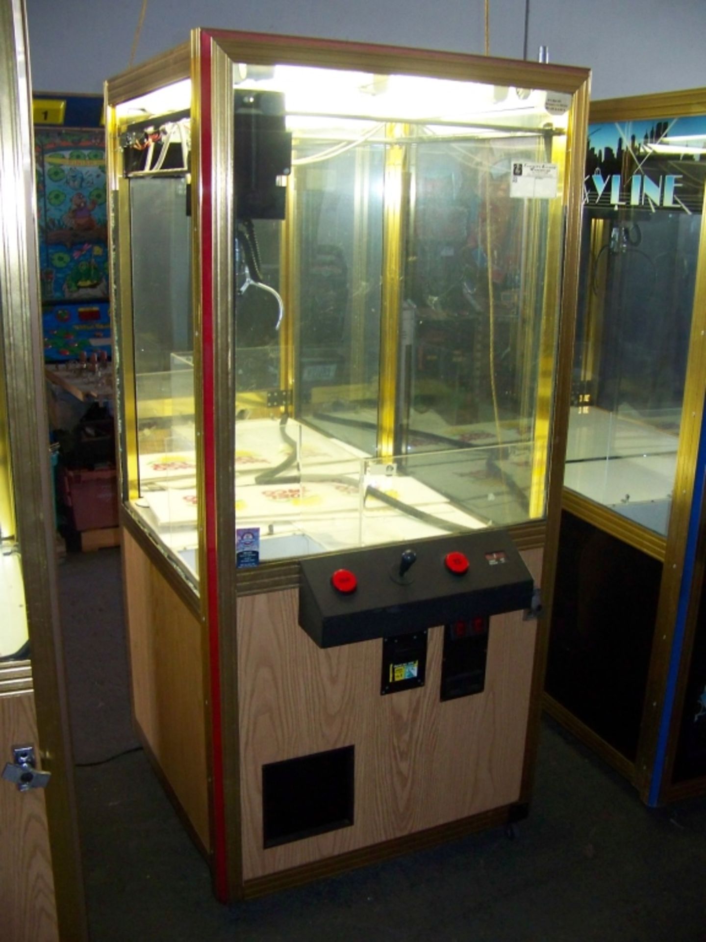 40" PREMIER SKYLINE PLUSH CLAW CRANE MACHINE