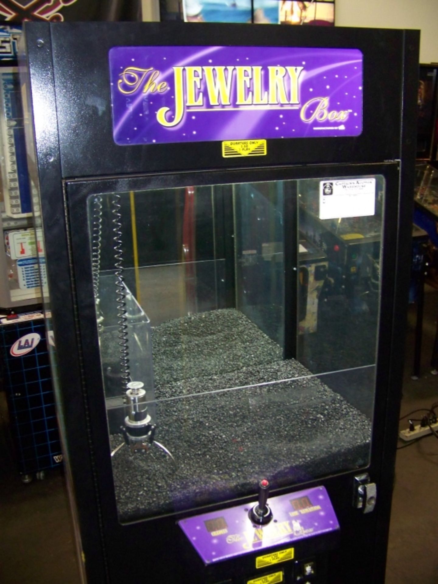 30" ICE JEWELRY BOX PLUSH CLAW CRANE MACHINE - Image 2 of 4