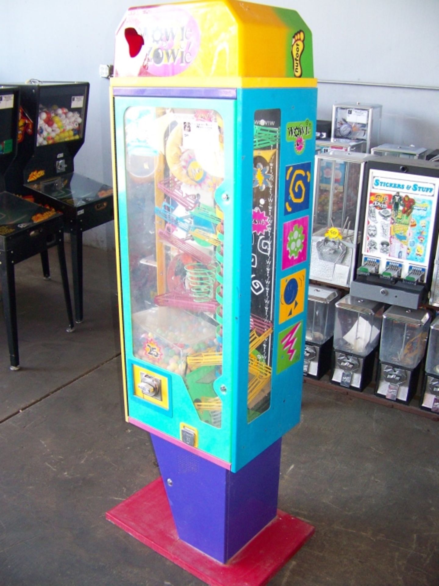 WOWIE ZOWIE GUMBALL NOVELTY KINETIC MACHINE