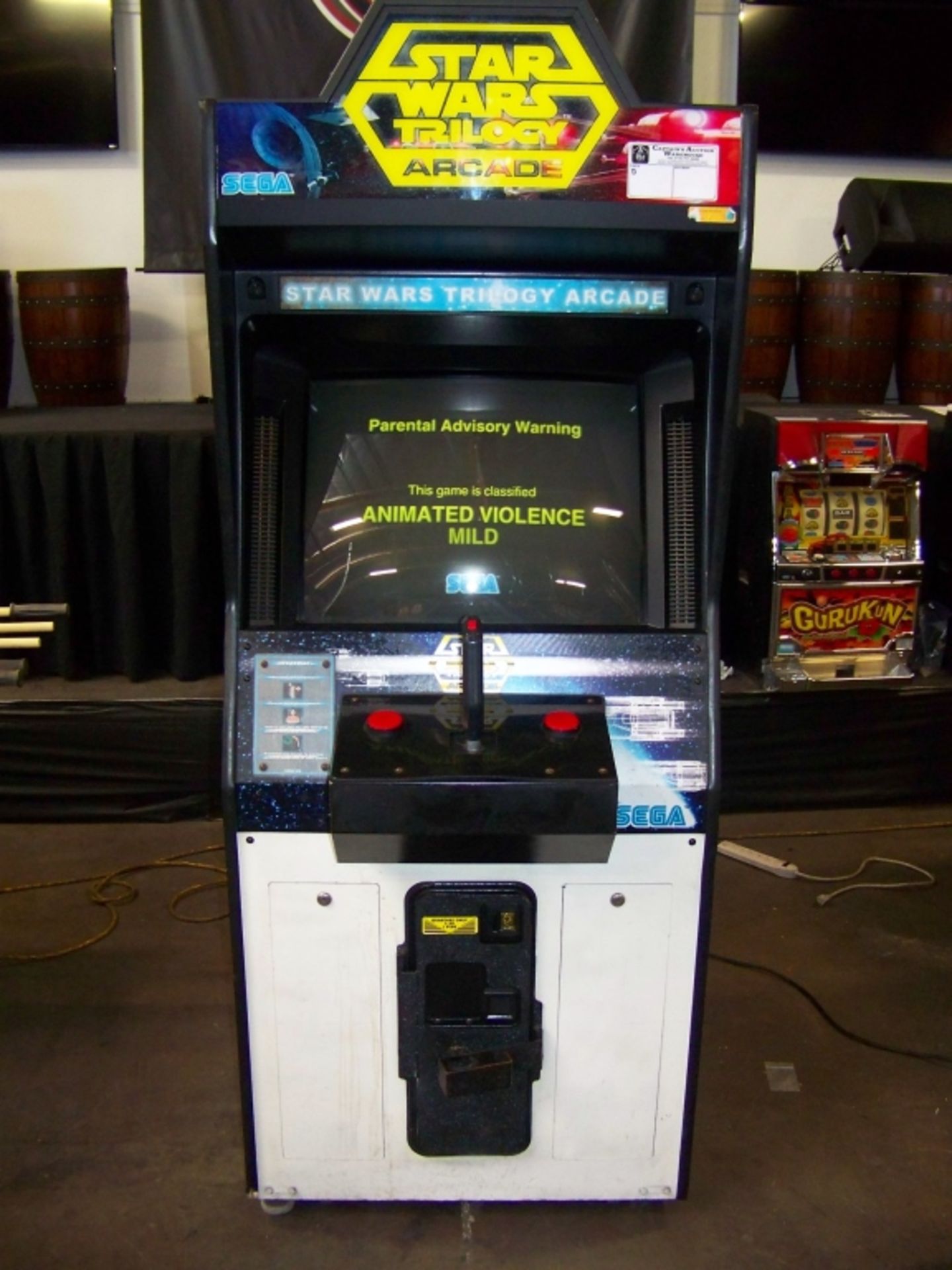 STAR WARS TRILOGY UPRIGHT ARCADE GAME SEGA - Image 4 of 7