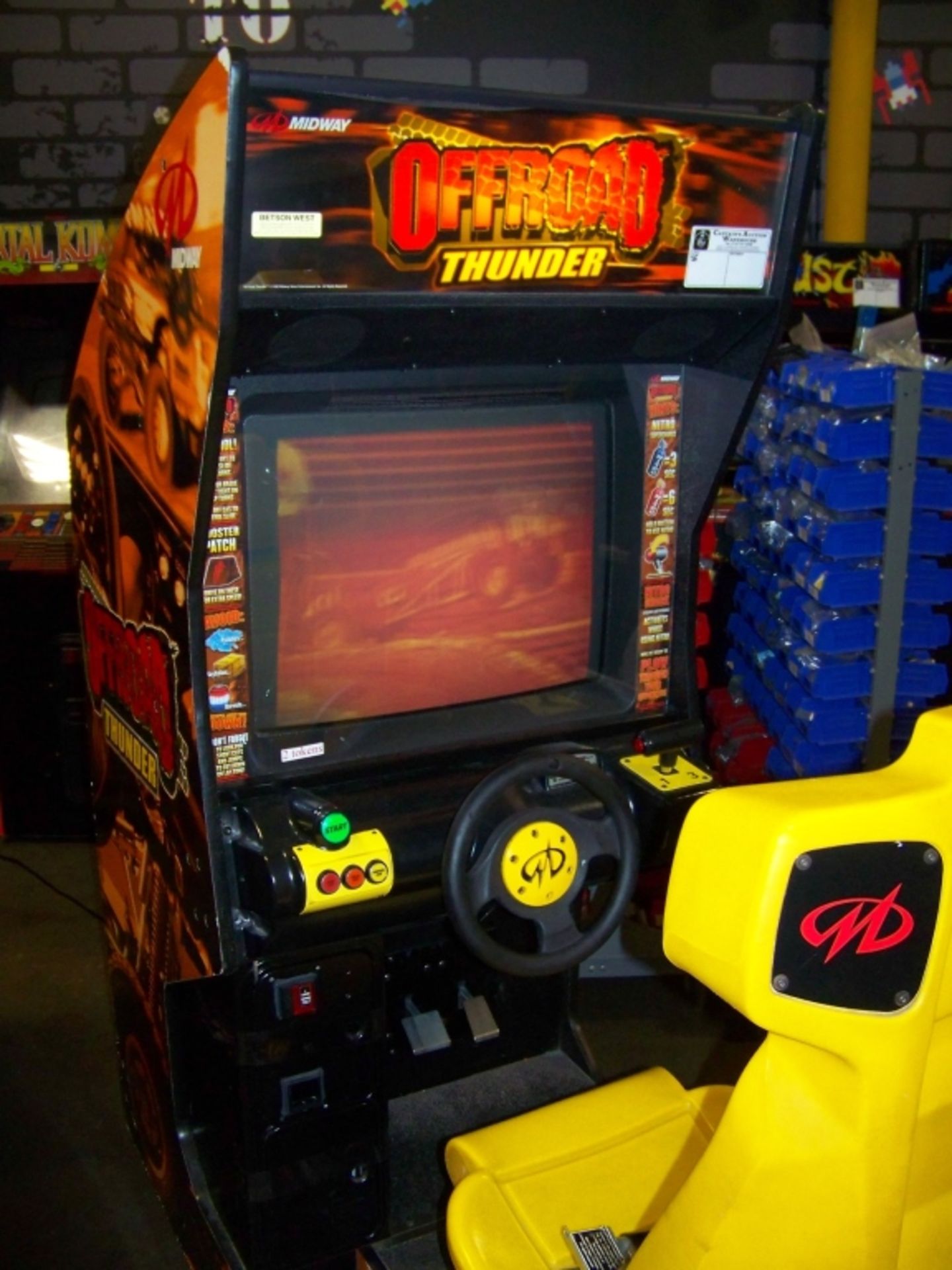 OFFROAD THUNDER RACING ARCADE GAME MIDWAY - Image 3 of 4