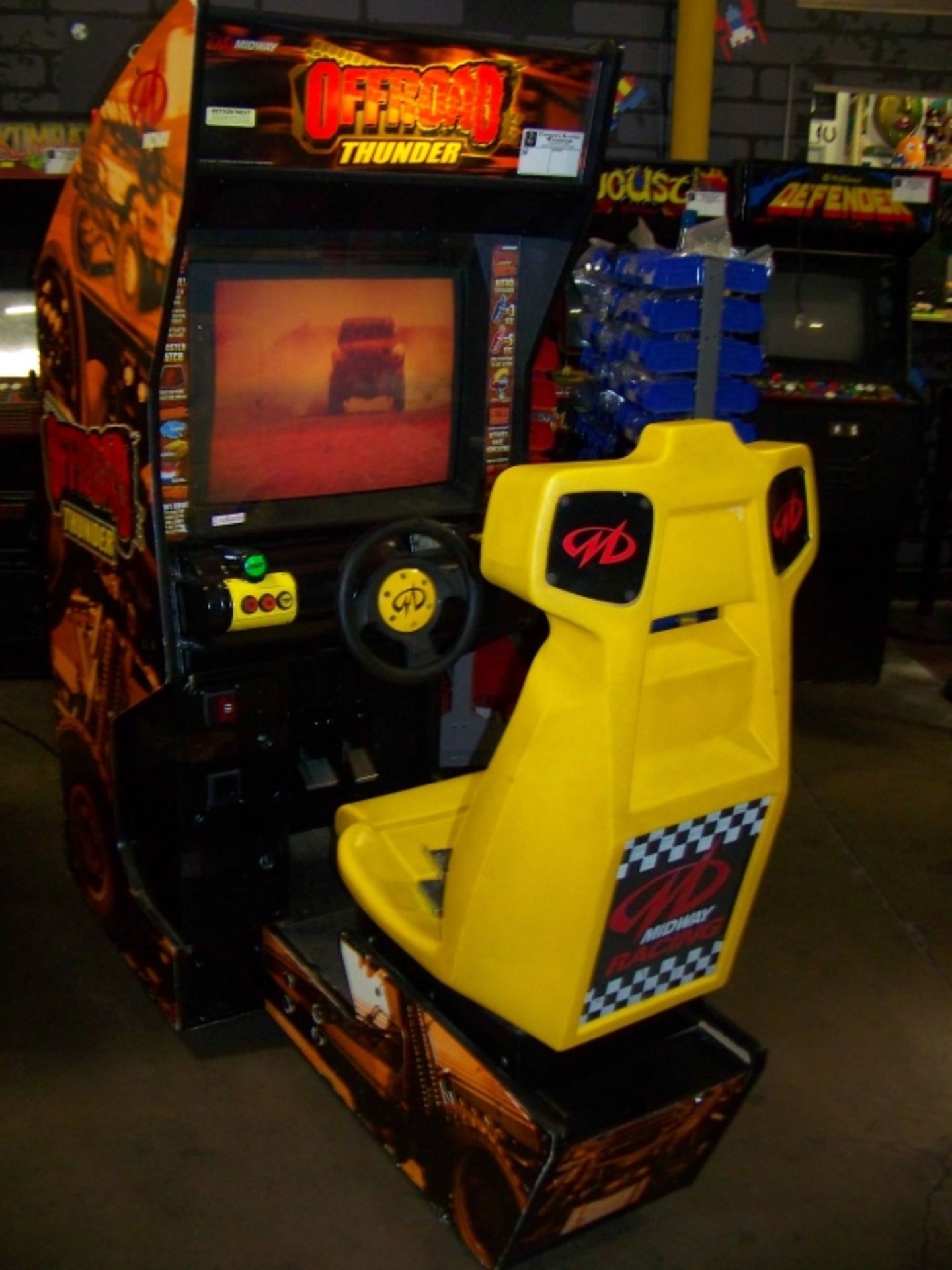 OFFROAD THUNDER RACING ARCADE GAME MIDWAY - Image 2 of 4