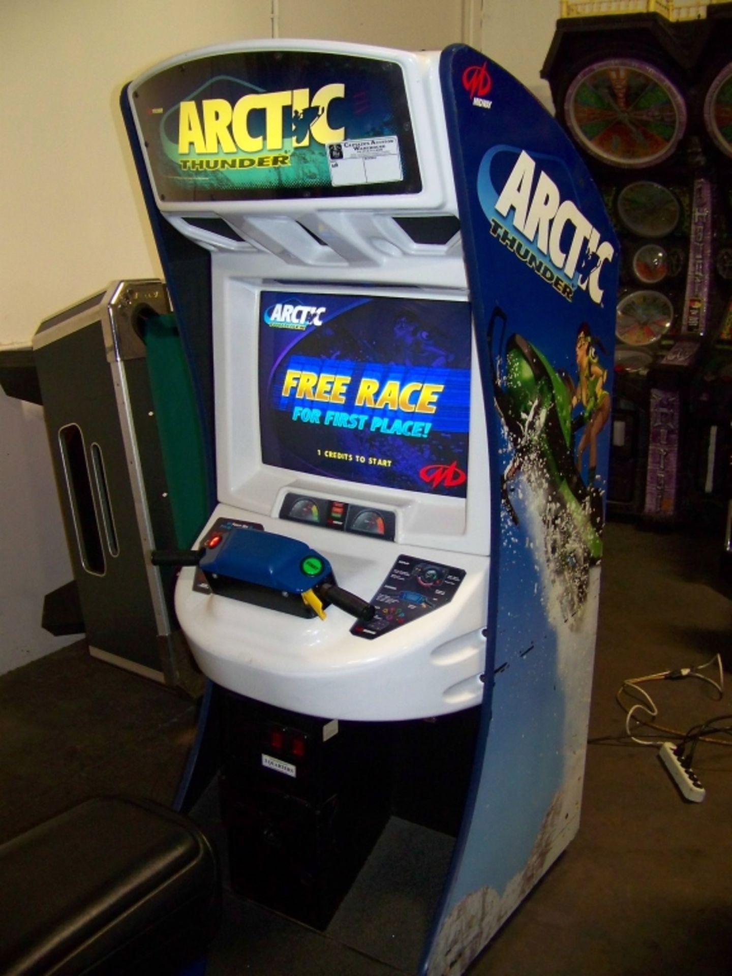 ARCTIC THUNDER RACING ARCADE GAME MIDWAY - Image 3 of 6