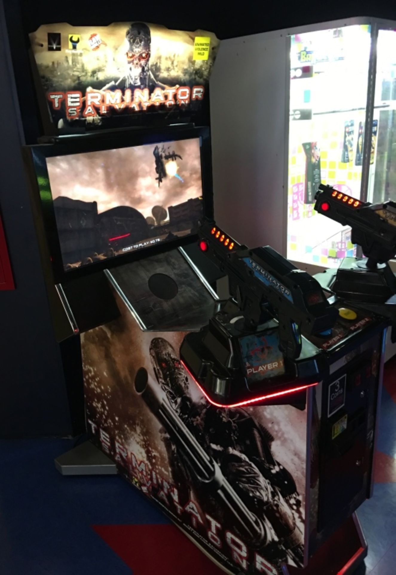 TERMINATOR SALVATION 32" FIXED GUN SHOOTER ARCADE