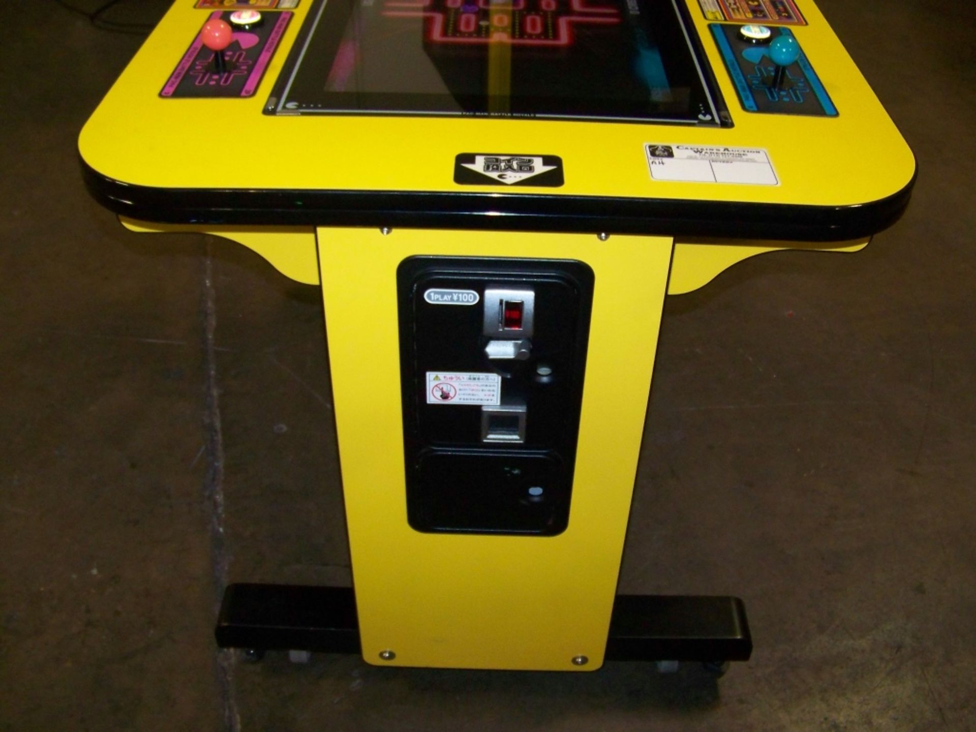 PACMAN BATTLE ROYALE UPRIGHT COCKTAIL TABLE NAMCO - Image 7 of 8