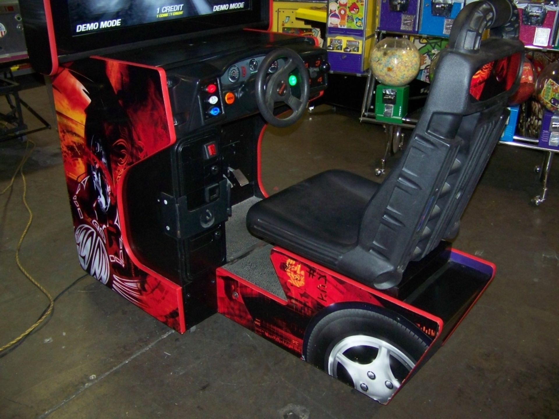 DRIFT FAST & FURIOUS DELUXE 36" LCD RACING ARCADE - Image 3 of 4