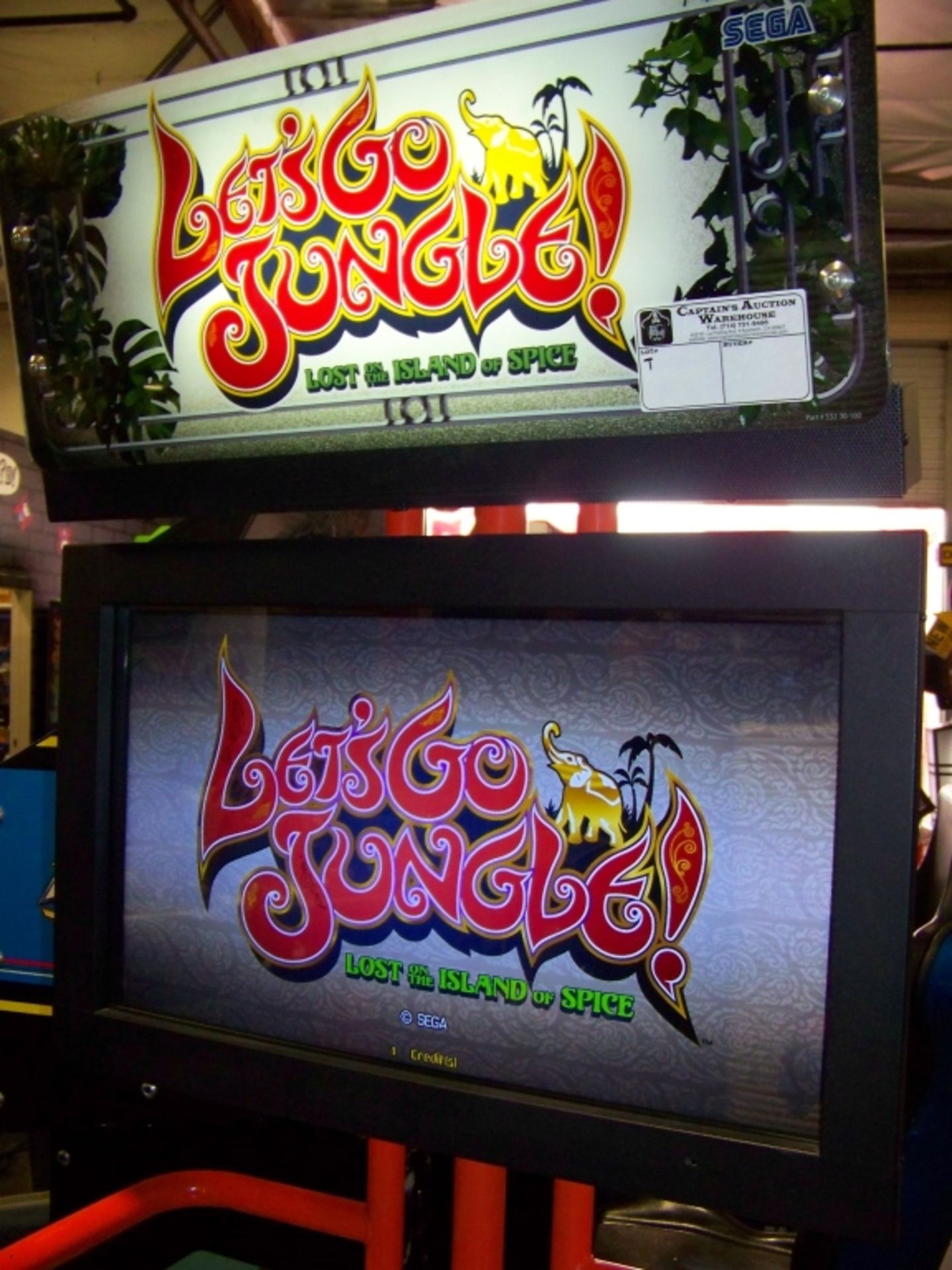 LETS GO JUNGLE UPRIGHT SHOOTER ARCADE GAME SEGA - Image 2 of 8