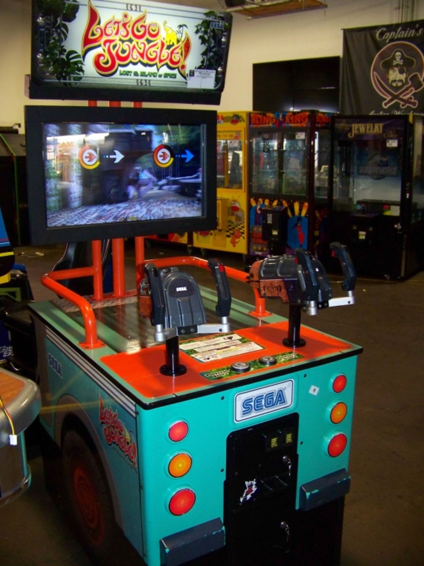 LETS GO JUNGLE UPRIGHT SHOOTER ARCADE GAME SEGA