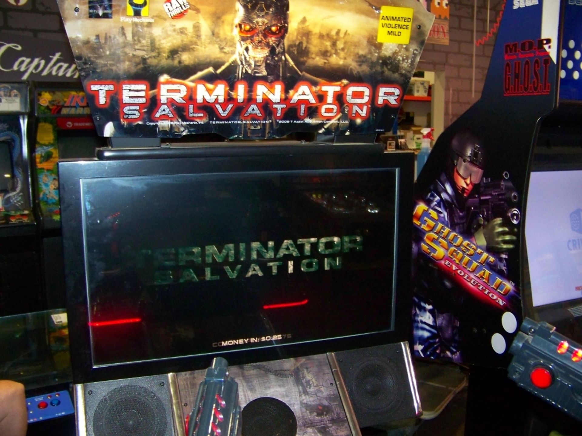 TERMINATOR SALVATION 32" FIXED GUN SHOOTER ARCADE - Image 9 of 13