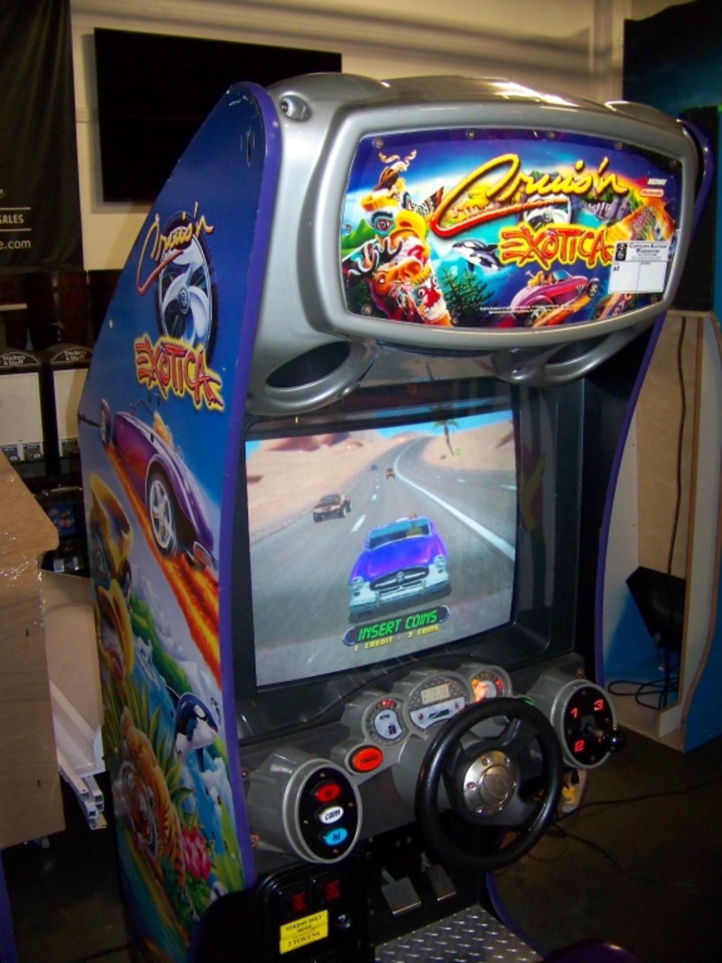 CRUISIN EXOTICA DEDICATED DRIVER ARCADE GAME - Image 2 of 4