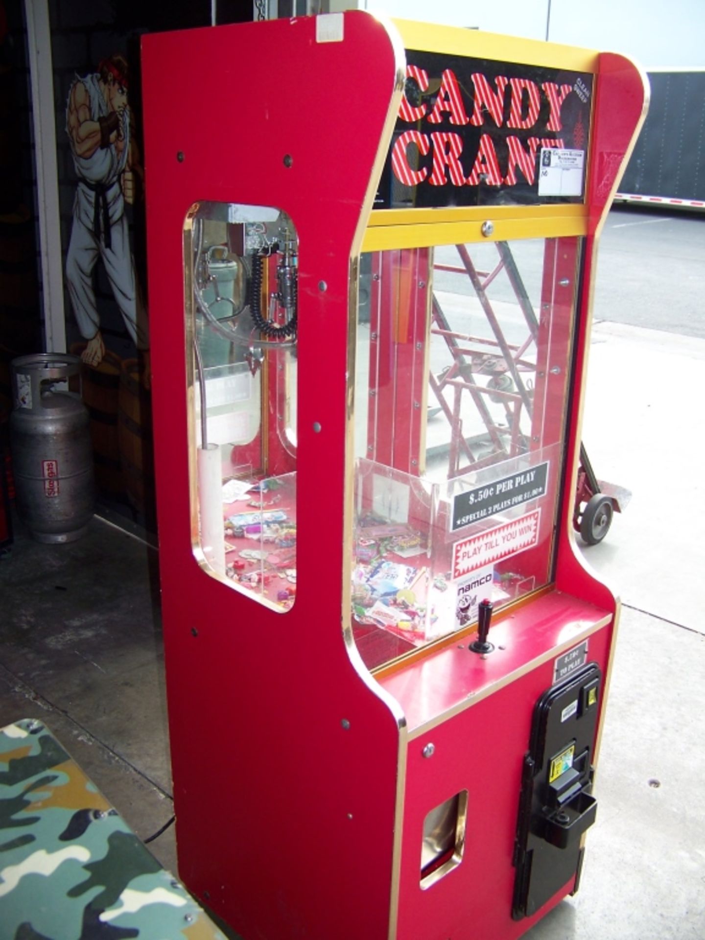 24" SMART CLEAN SWEEP CANDY CRANE MACHINE - Image 4 of 4