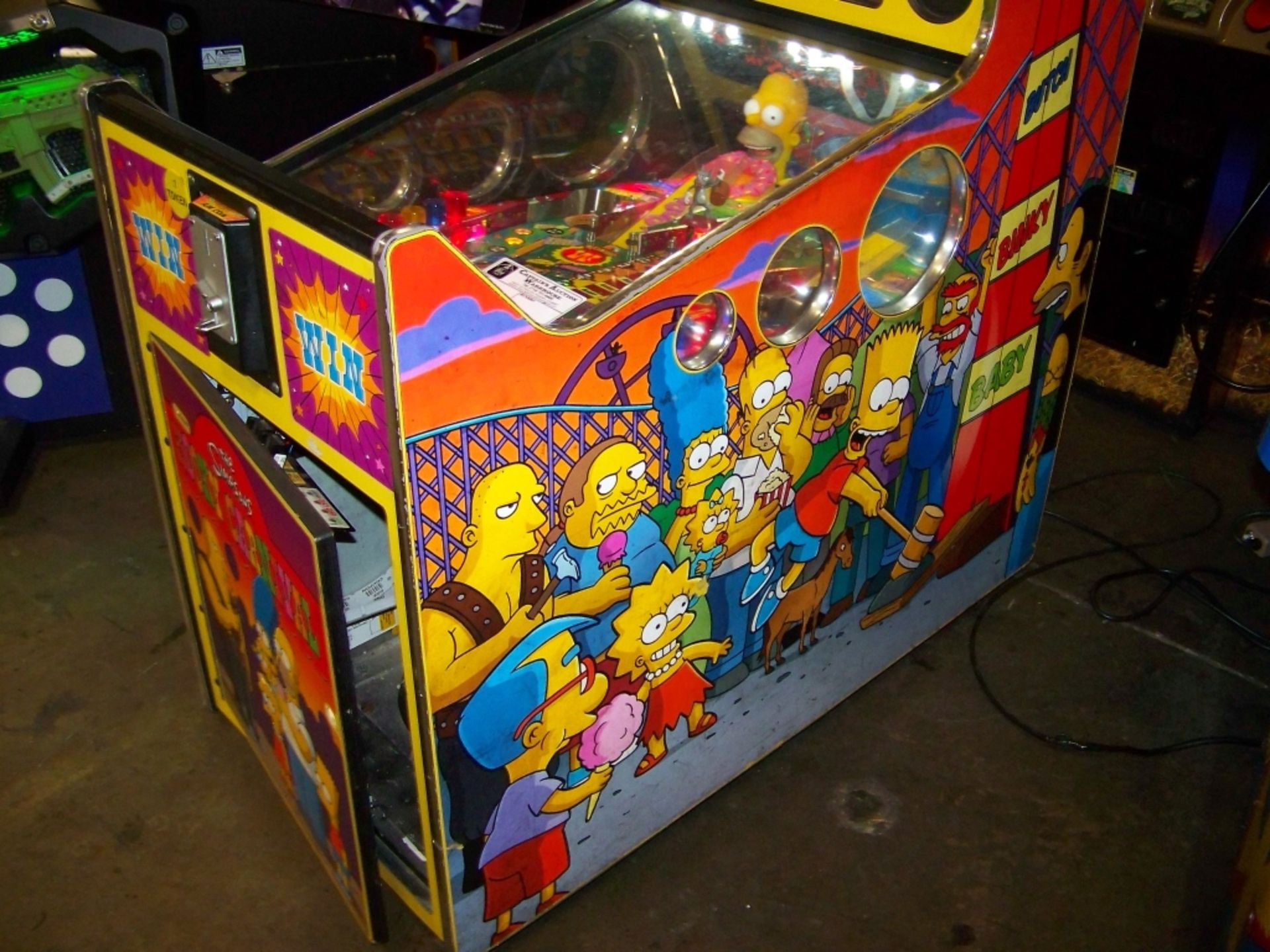 SIMPSONS KOOKY CARNIVAL TICKET REDEMPTION GAME - Image 5 of 5