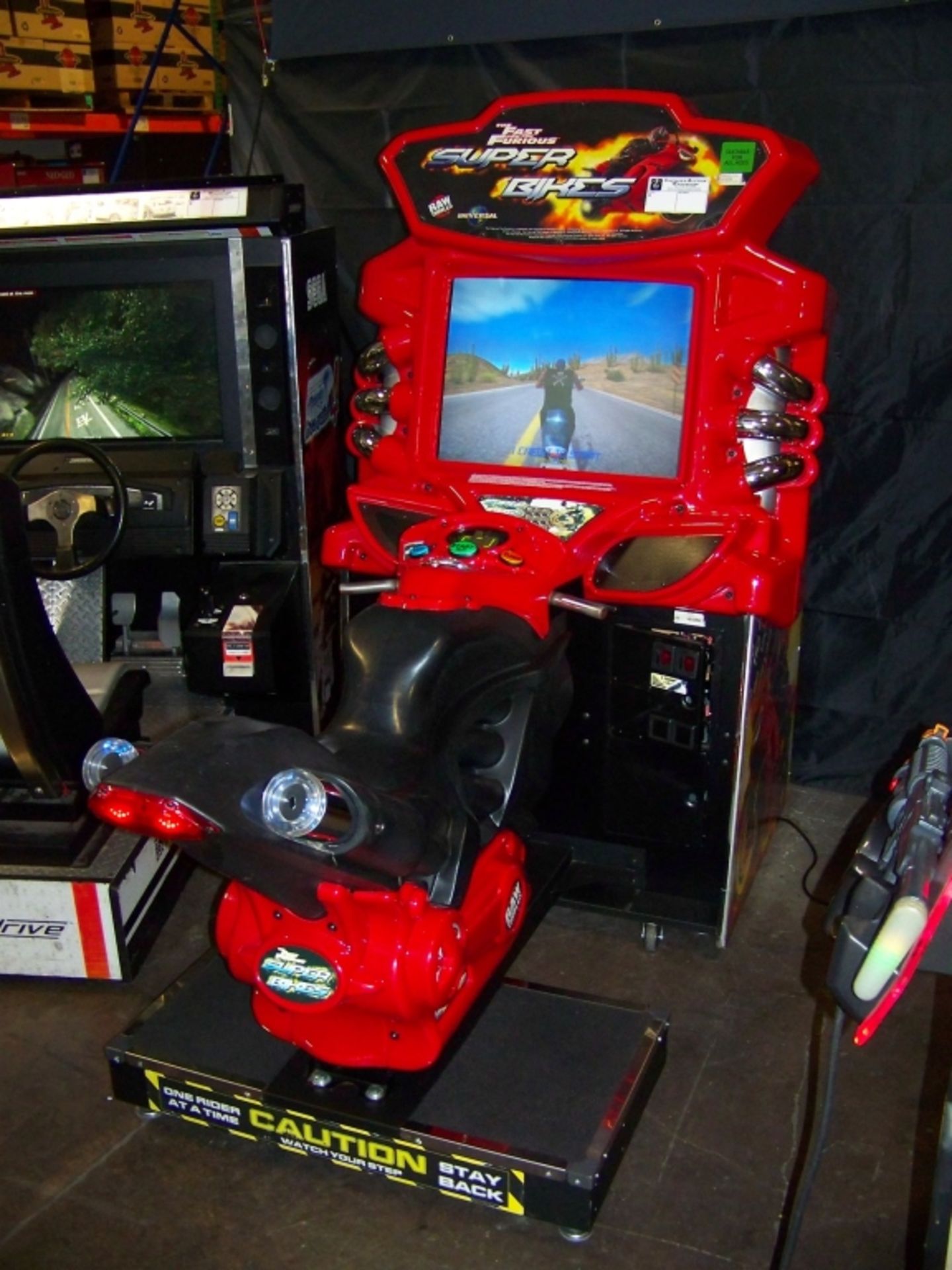 FAST & FURIOUS SUPER BIKES RED RACING ARCADE GAME