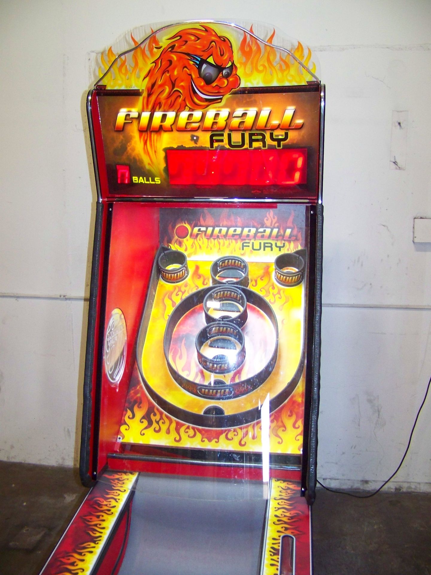 FIREBALL FURY ALLEY ROLLER REDEMPTION GAME BAYTEK - Image 4 of 7