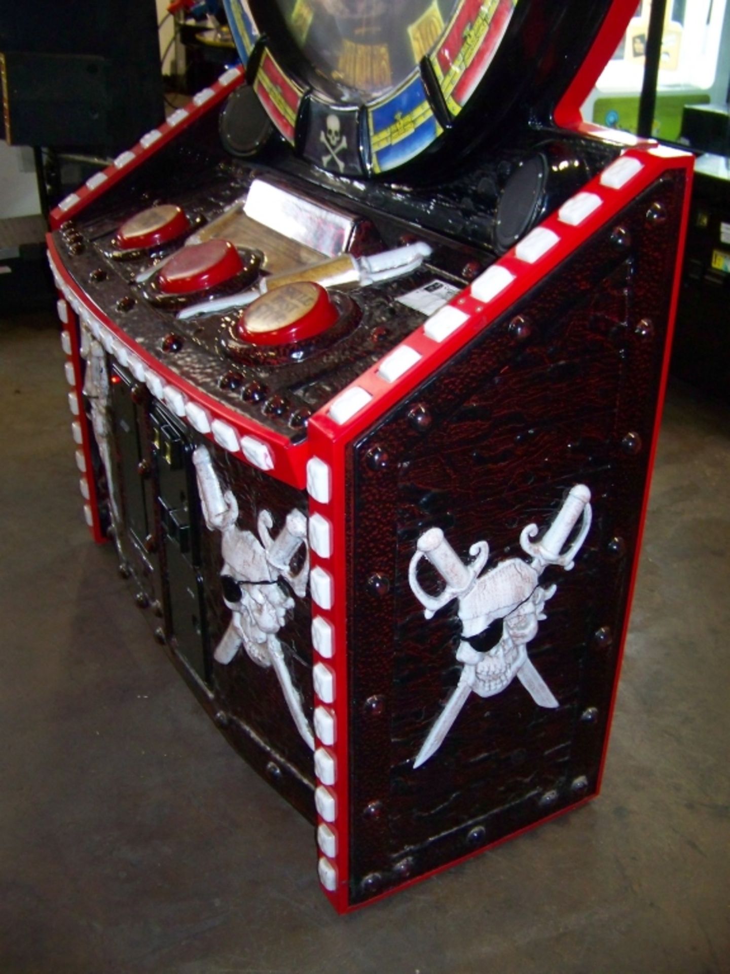 PIRATES II TICKET REDEMPTION DX ARCADE GAME - Image 5 of 8