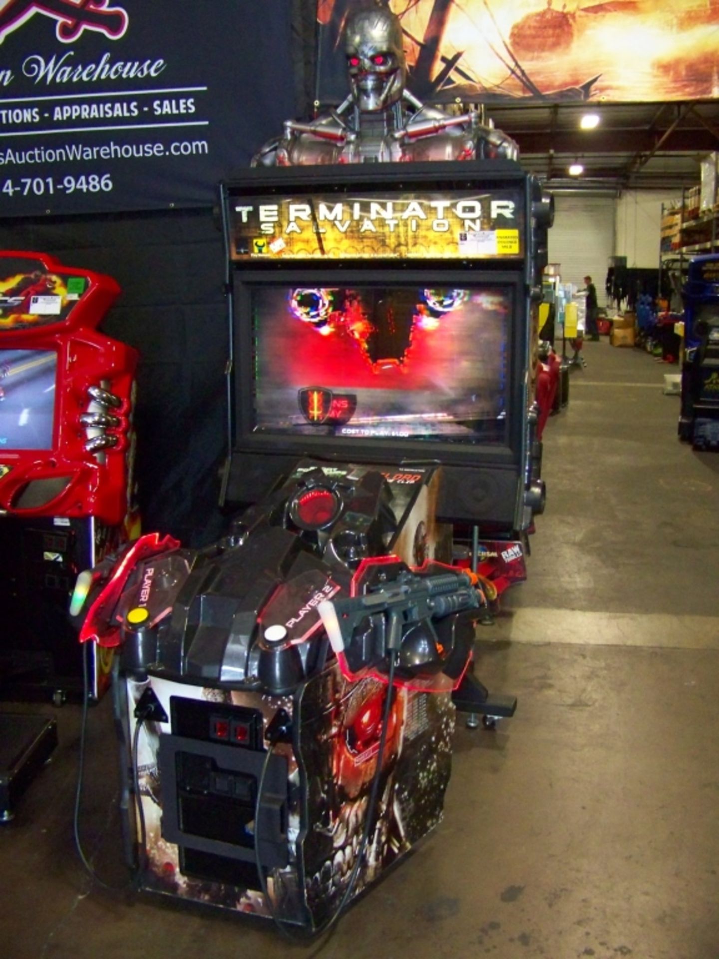 TERMINATOR SALVATION 42" DELUXE ARCADE GAME