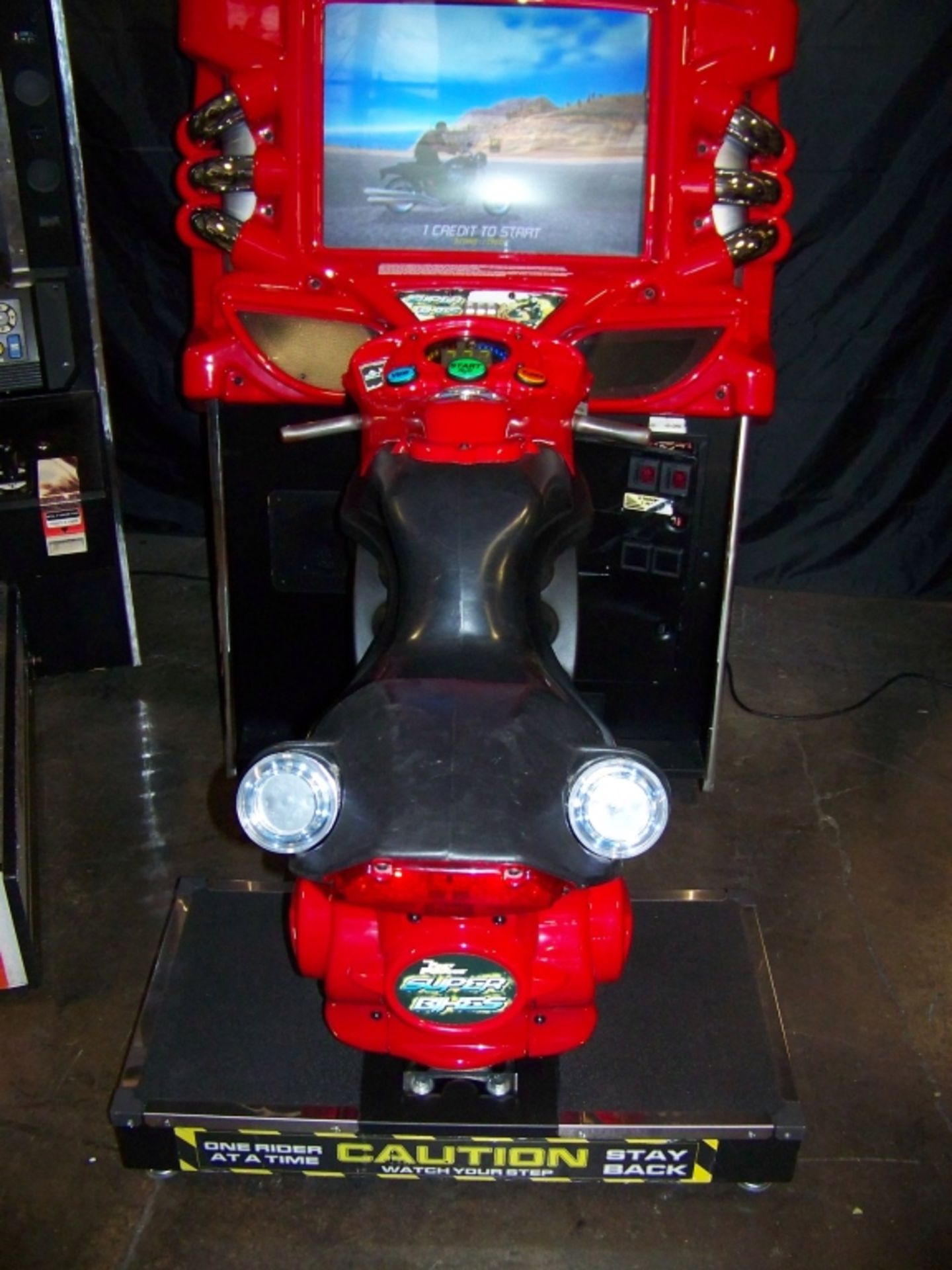 FAST & FURIOUS SUPER BIKES RED RACING ARCADE GAME - Image 3 of 6