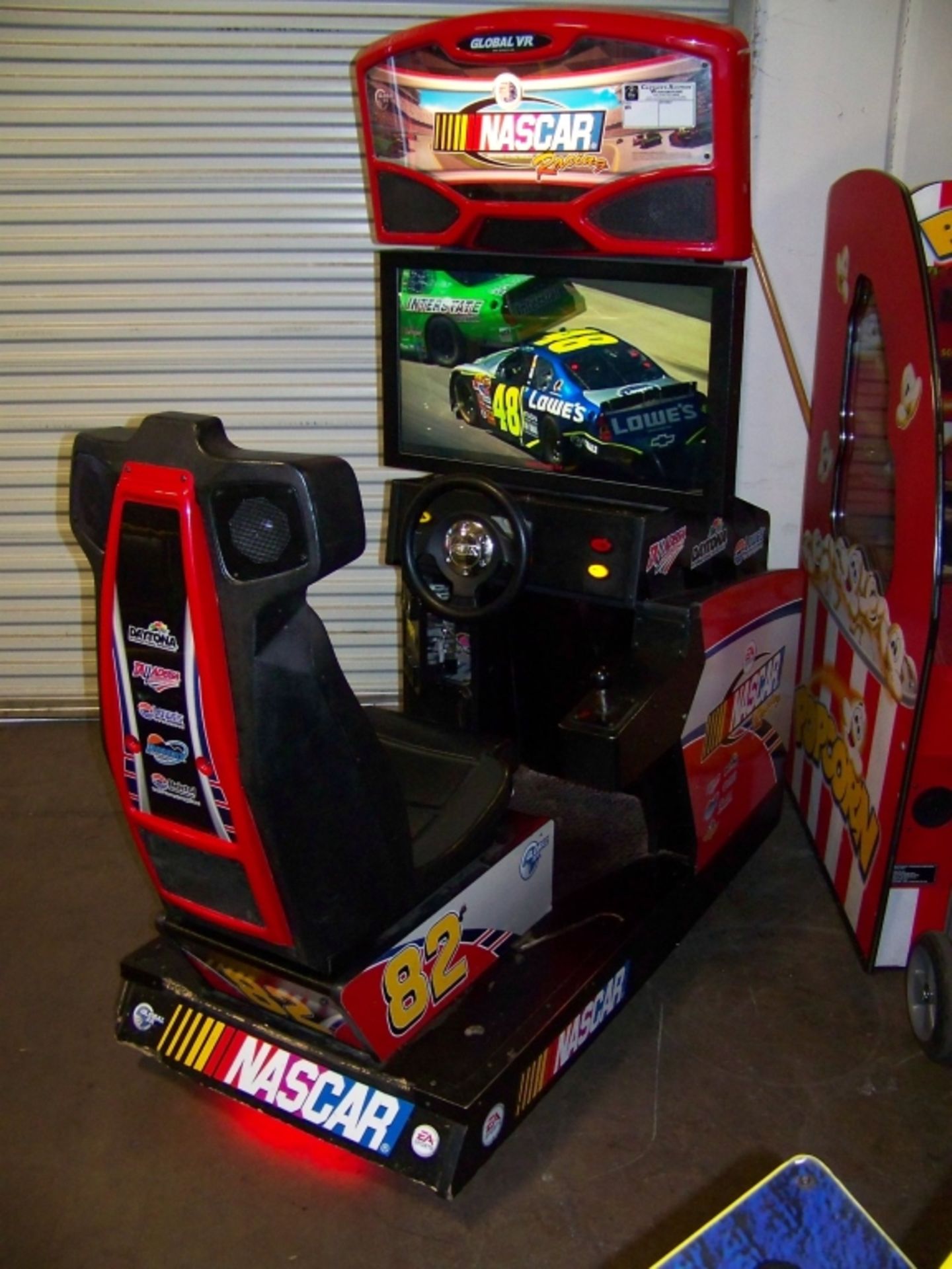 NASCAR RACING ARCADE GAME GLOBAL VR 32" LCD - Image 2 of 7