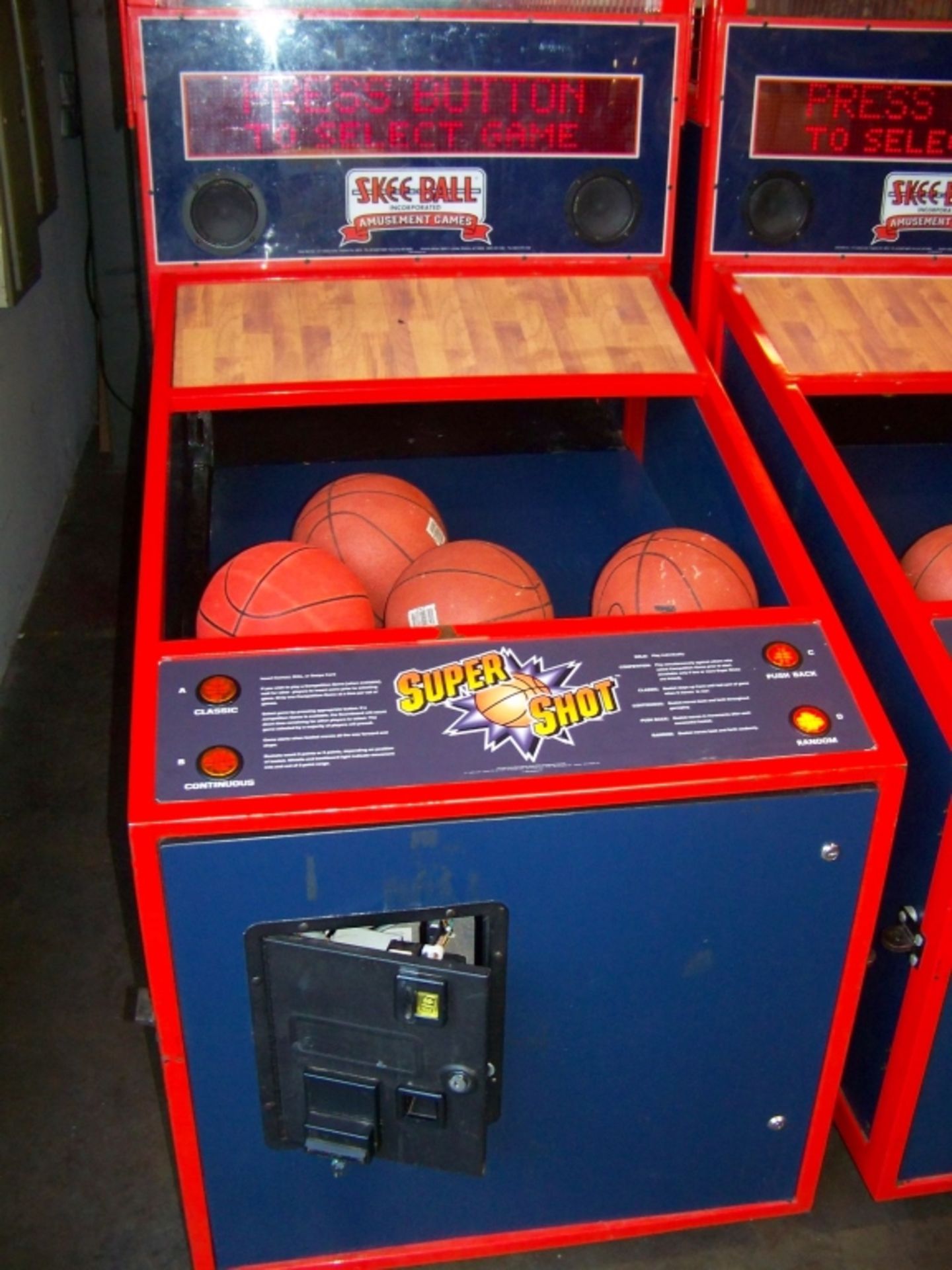 SUPER SHOT BASKETBALL SPORTS REDEMPTION GAME - Image 3 of 4