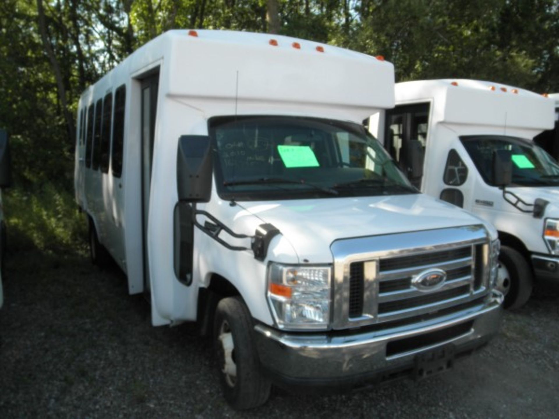 2010 FORD E-450 GAS 16A-2WC MINI BUS VIN# 1FDFE4FSADA75981 162,335 MILES BUSINESS LIQUIDATION